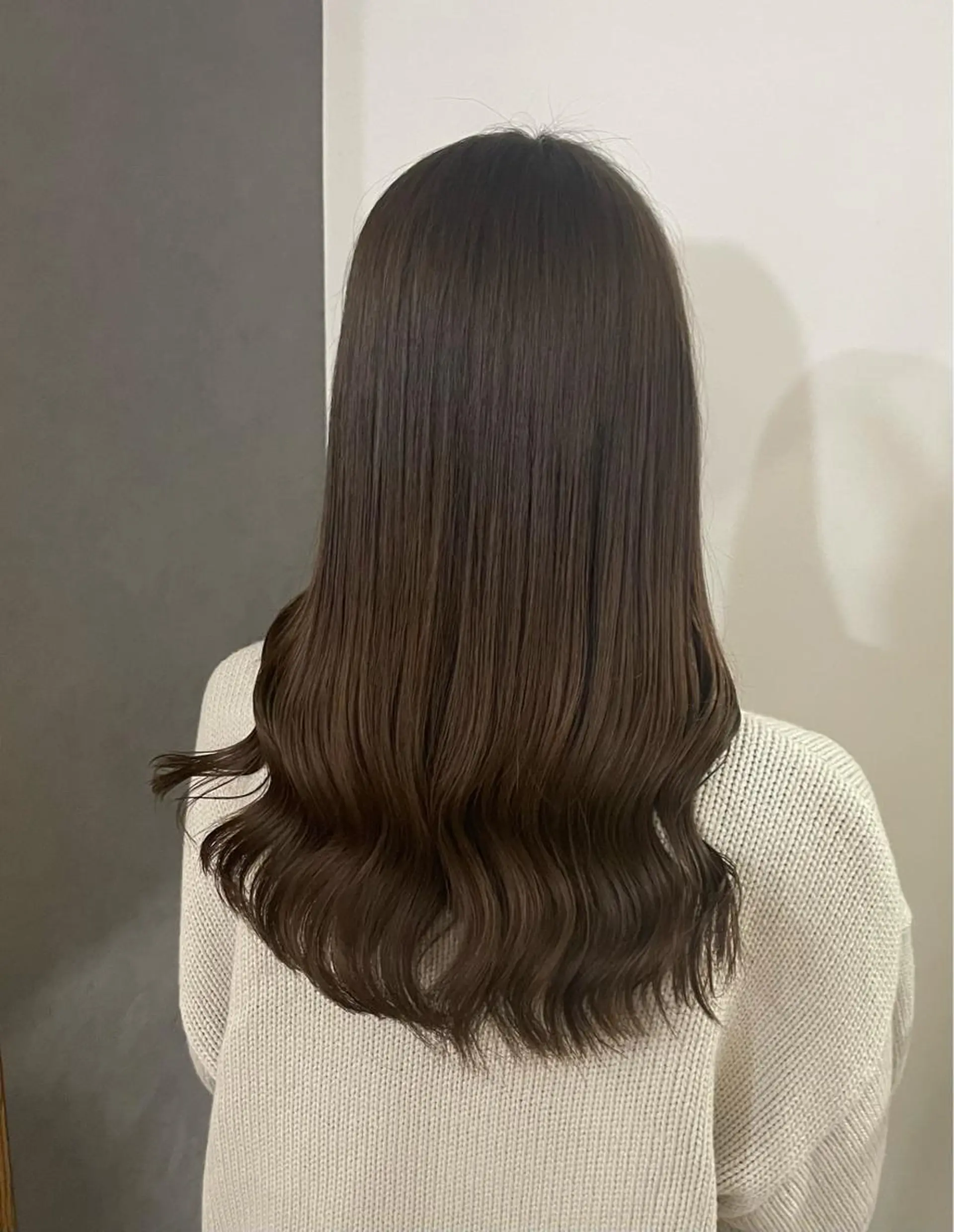 セミロング ヘアカラー トリートメント 透明感カラー🫧 麗伍のヘアスタイル