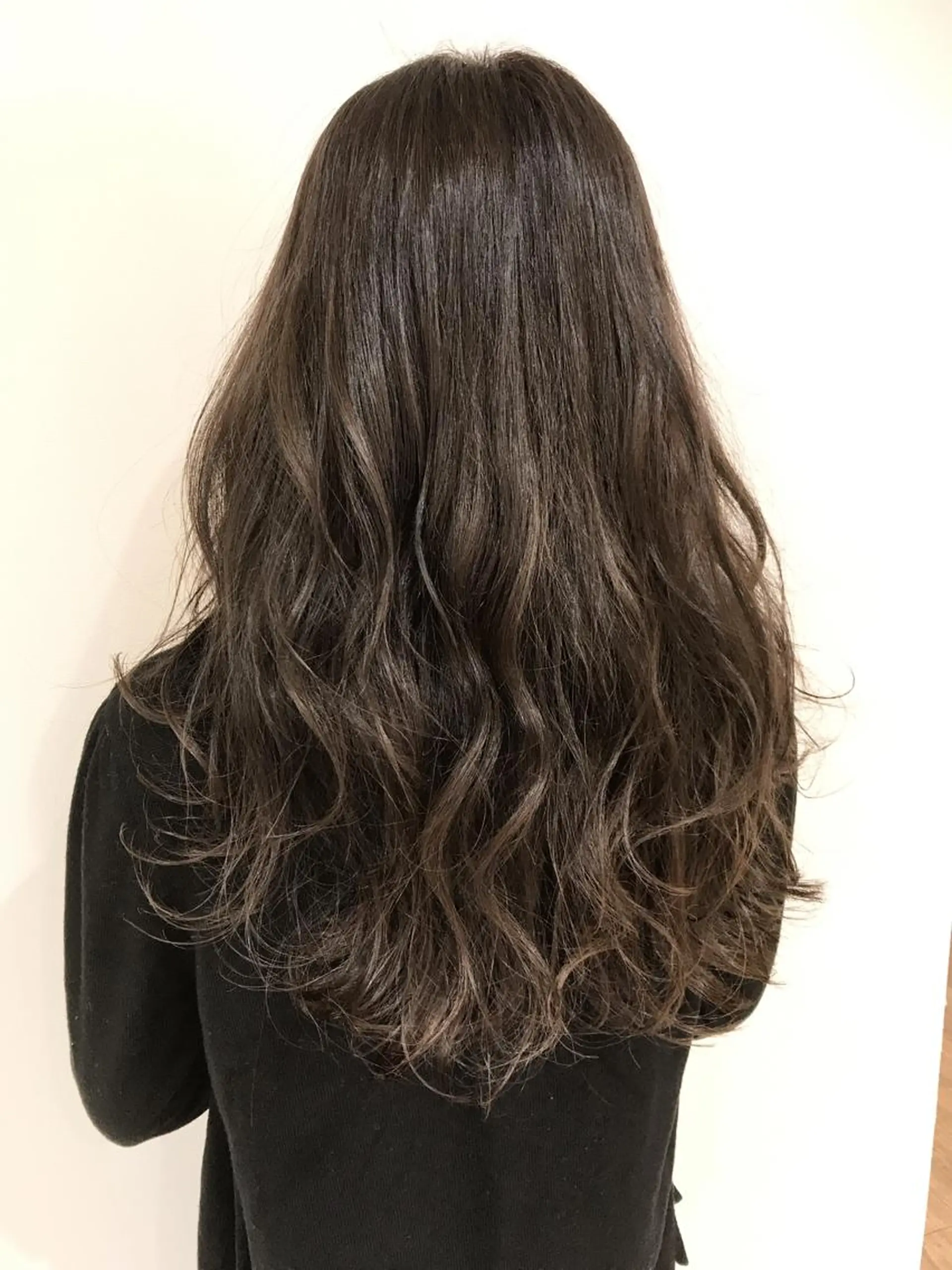 ロング カラー イルミナカラー カット ヘアカラー トリートメント ハイライト/髪質改善 ✂️十河祐輝のヘアスタイル