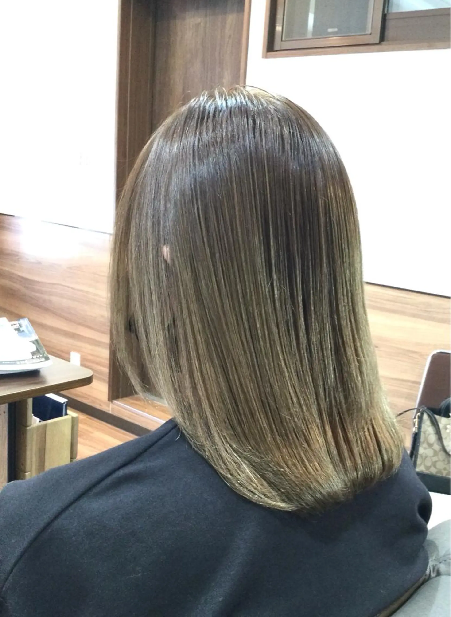 ミディアム カラー トリートメント 酸熱トリートメント カット ヘアカラー トリートメント Annon プライベートサロンのヘアスタイル