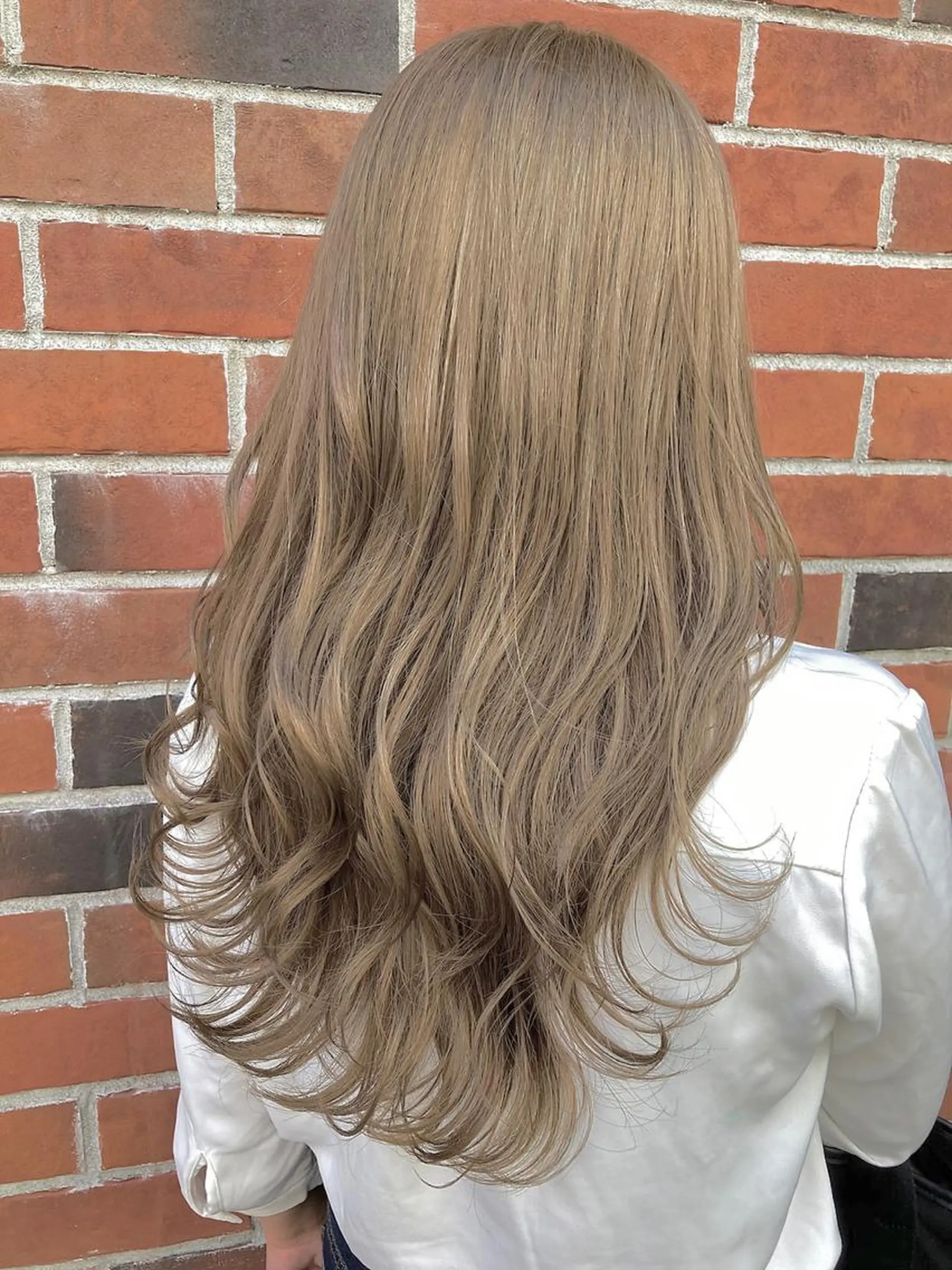 ロング カラー ヘアアレンジ ミストバング ブリーチ ケアブリーチ 透明感カラー デザインカラー カット ヘアカラー トリートメント maoブリーチ無し 似合わせカラーのヘアスタイル