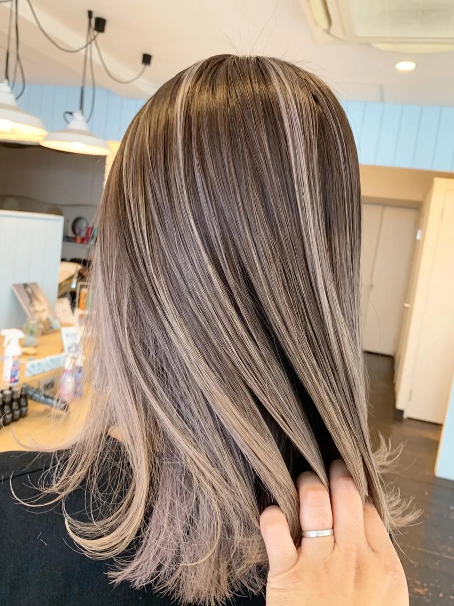 セミロング ヘアカラー BLUE Hair&Life所属・菊地 良太のヘアスタイル