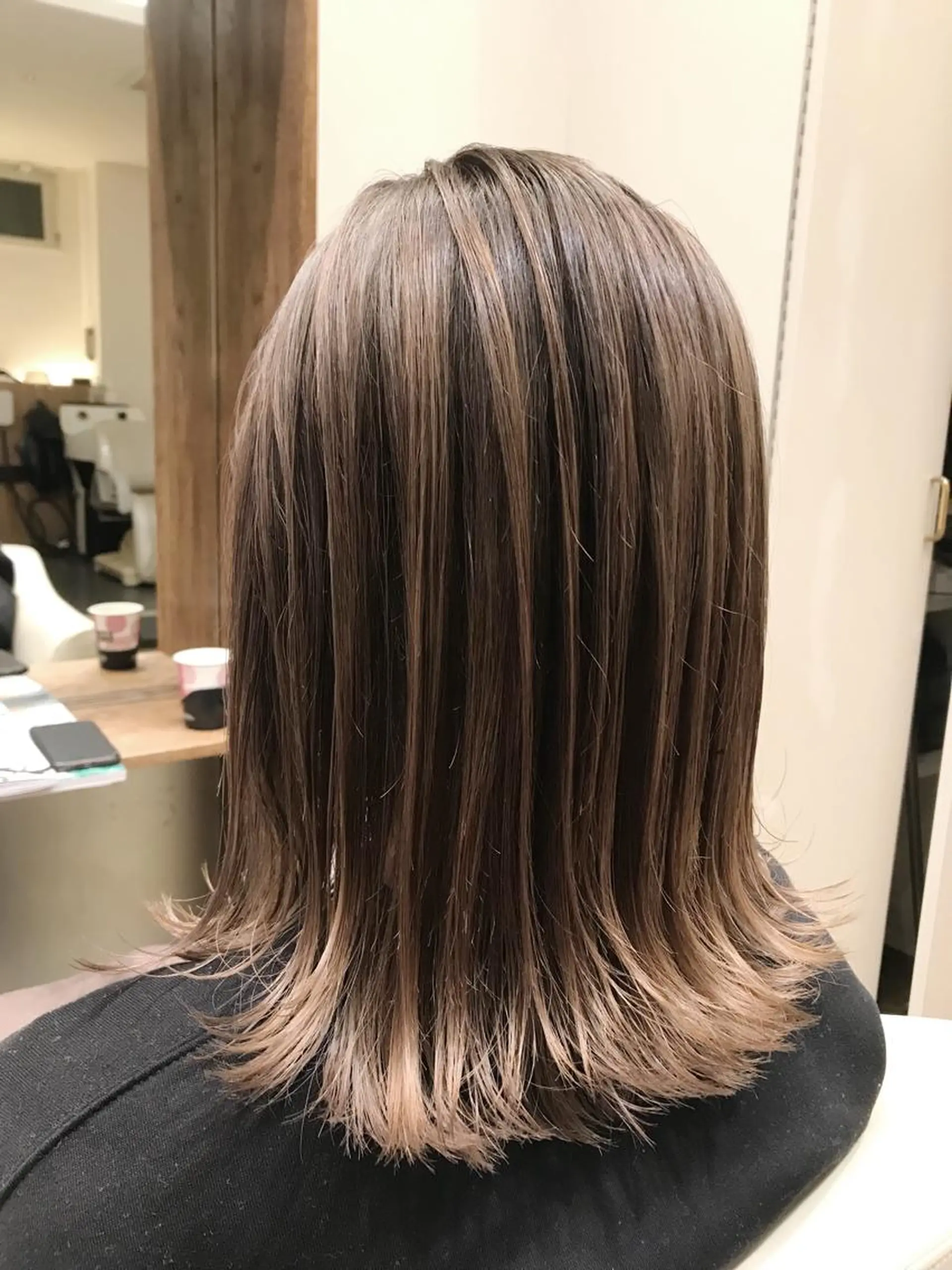 ミディアム カラー カット ヘアカラー トリートメント 入江 允のヘアスタイル