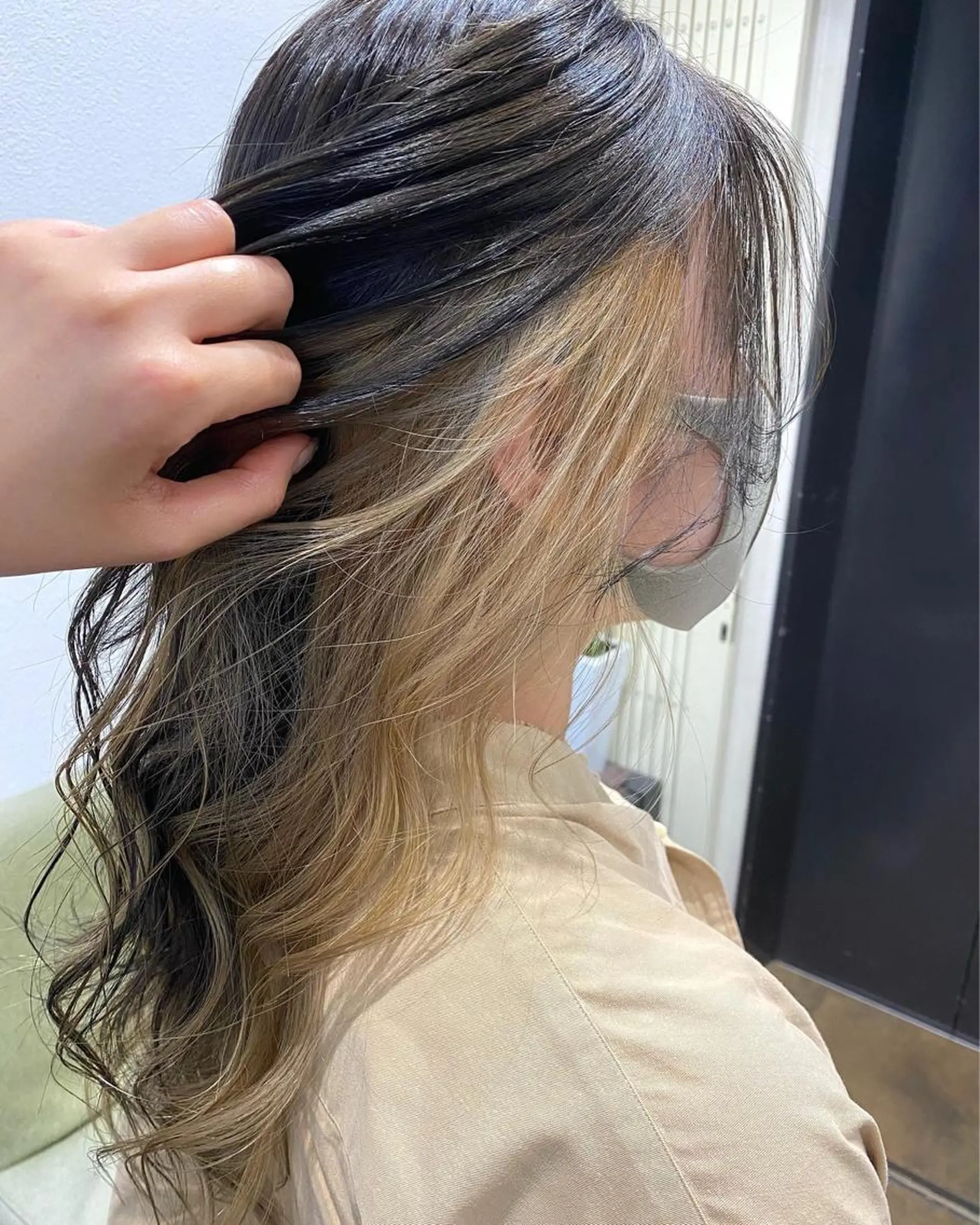 セミロング カラー GiseL アンリのヘアスタイル