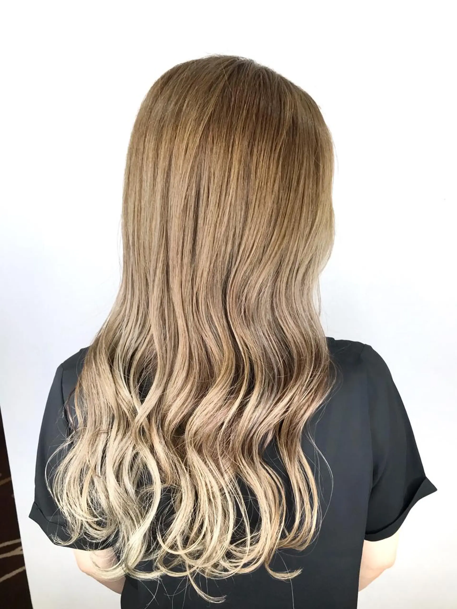 ロング カラー カット ヘアカラー インナーカラー/ ストレート/奥野洸也のヘアスタイル