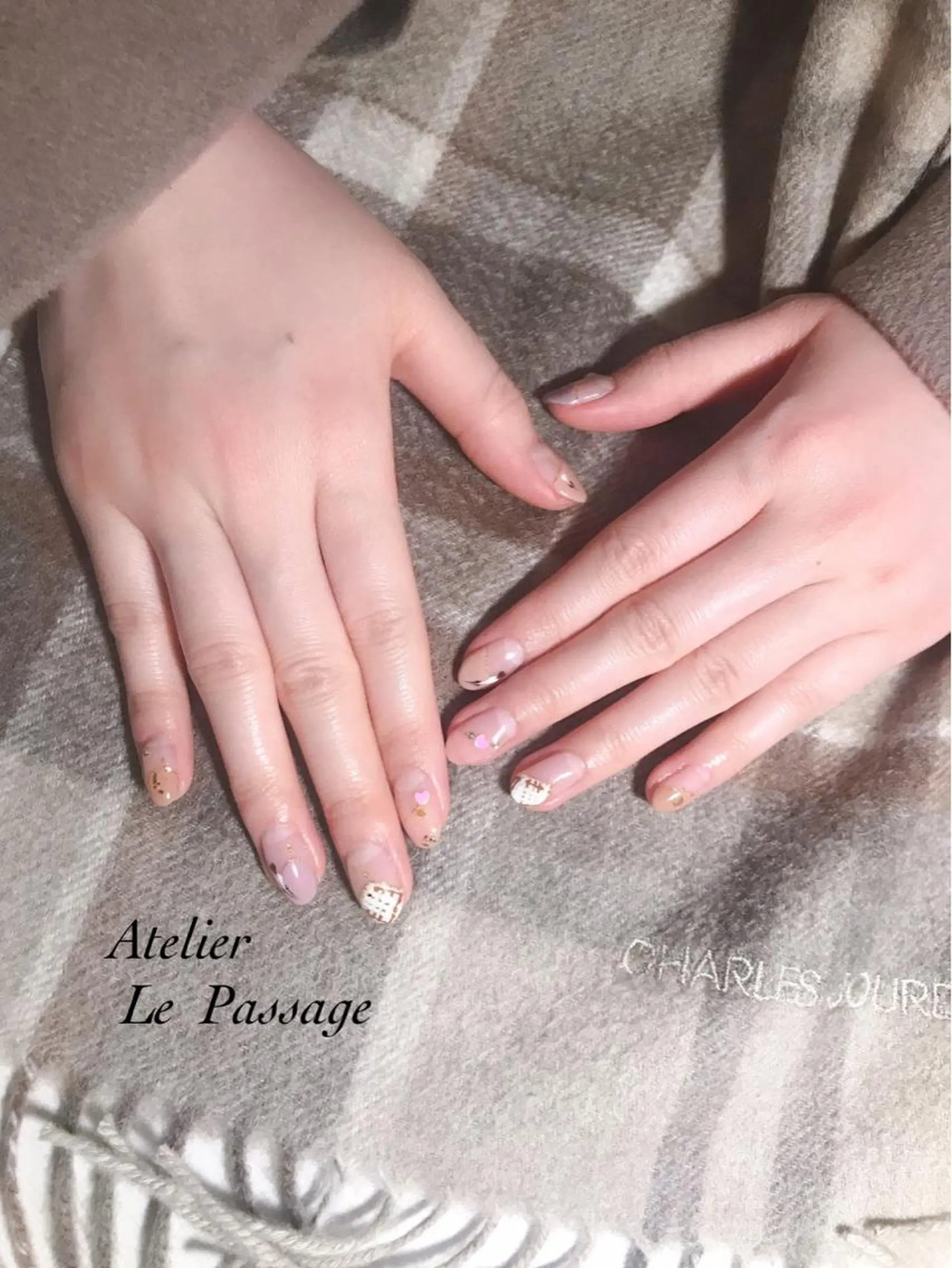 ネイル ジェルネイル ニュアンスネイル パラジェル バレンタイン 冬ネイル Atelier Le Passage所属・h nakatsukaのネイルデザイン