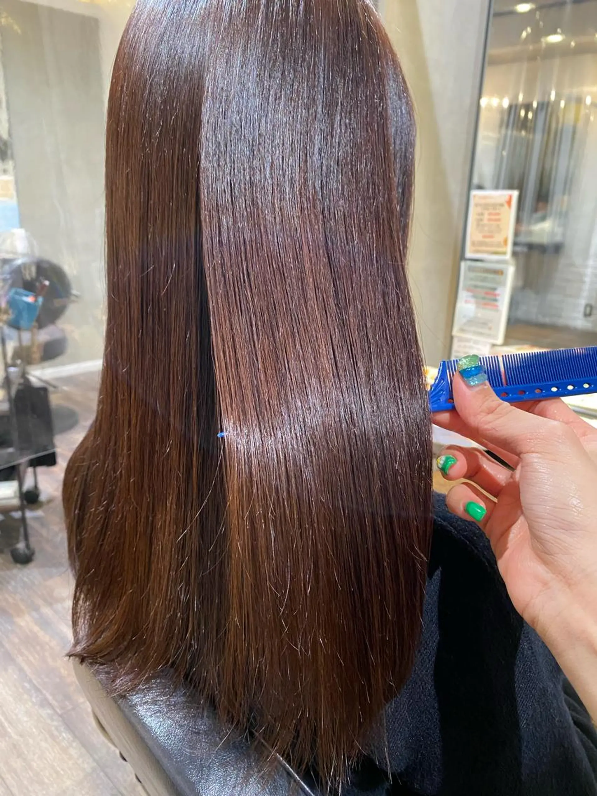 ロング パーマ カット 縮毛矯正 トリートメント 梅田ハイトーン チダ ヒナノのヘアスタイル