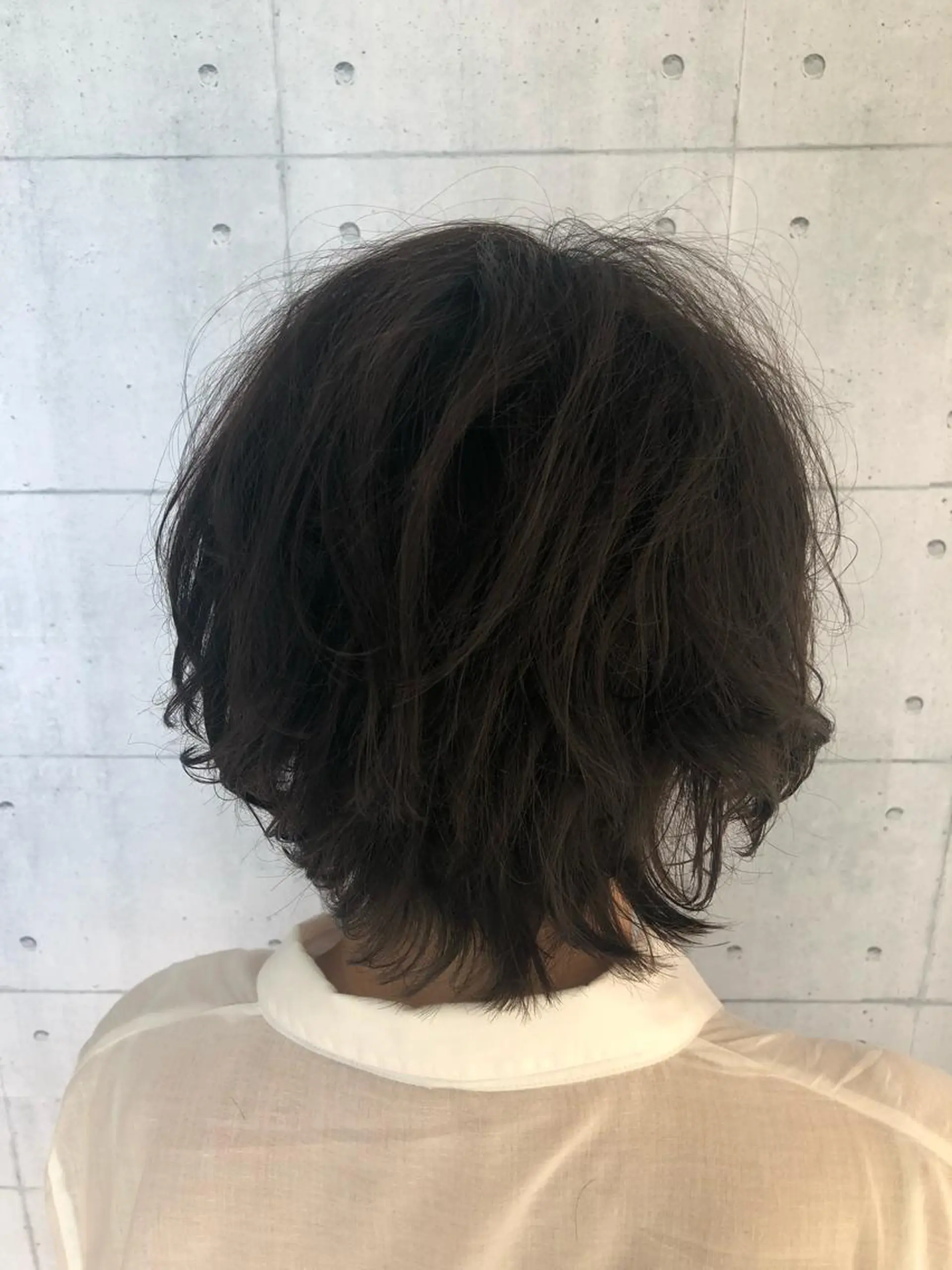 ショート くせ毛 金沢 広美のヘアスタイル