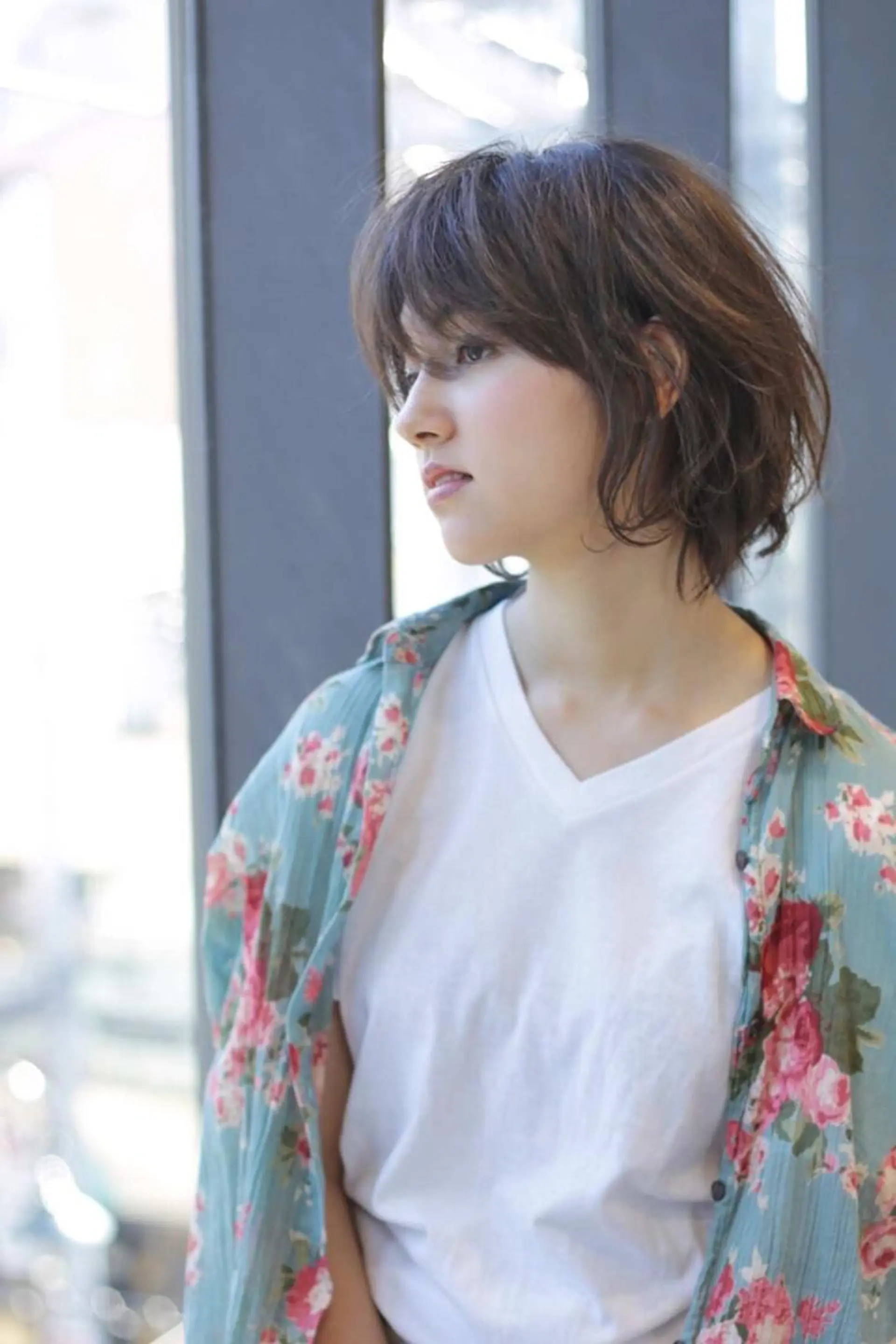 ミディアム 松島 涼花のヘアスタイル
