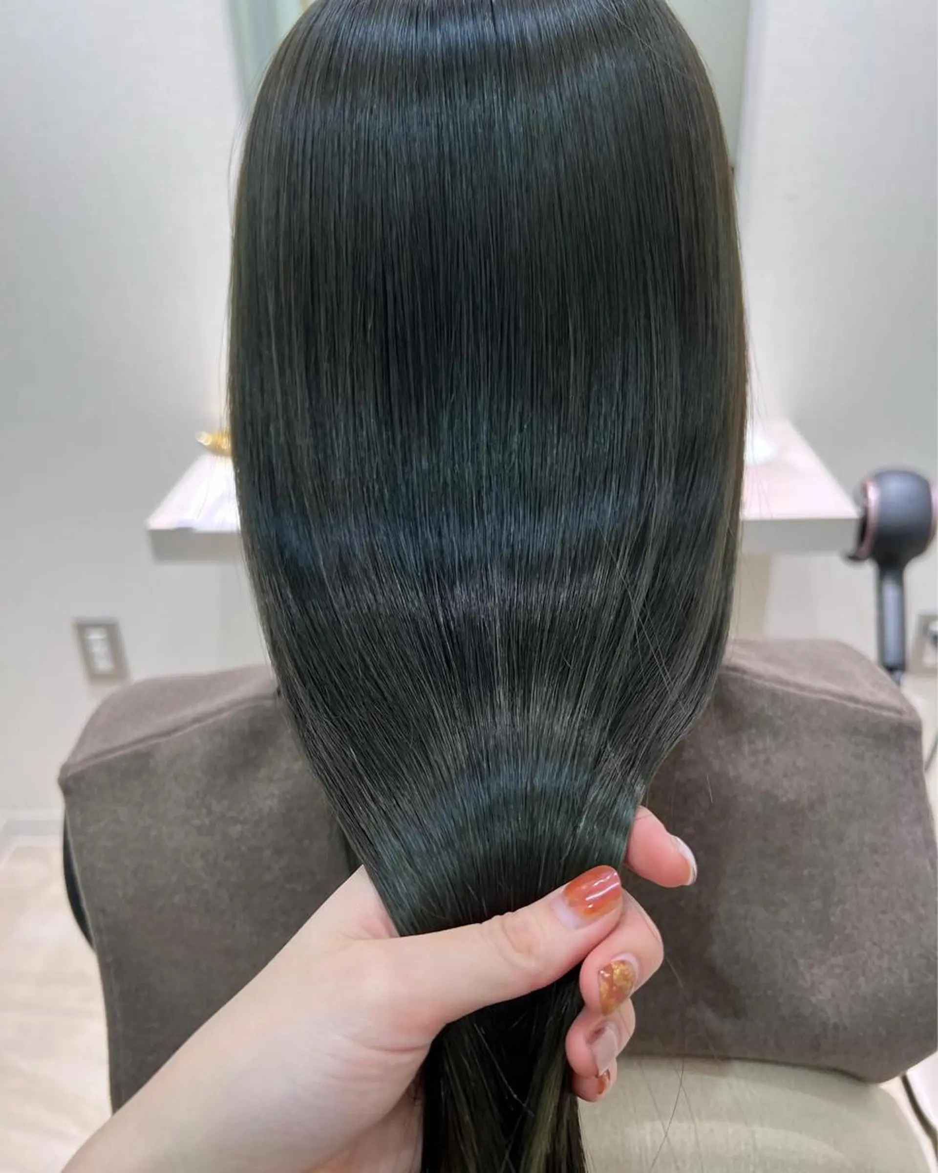 カラー グレージュ オリーブグレージュ オリーブグレー カット ヘアカラー トリートメント 暗髪/艶髪/Ono .のヘアスタイル