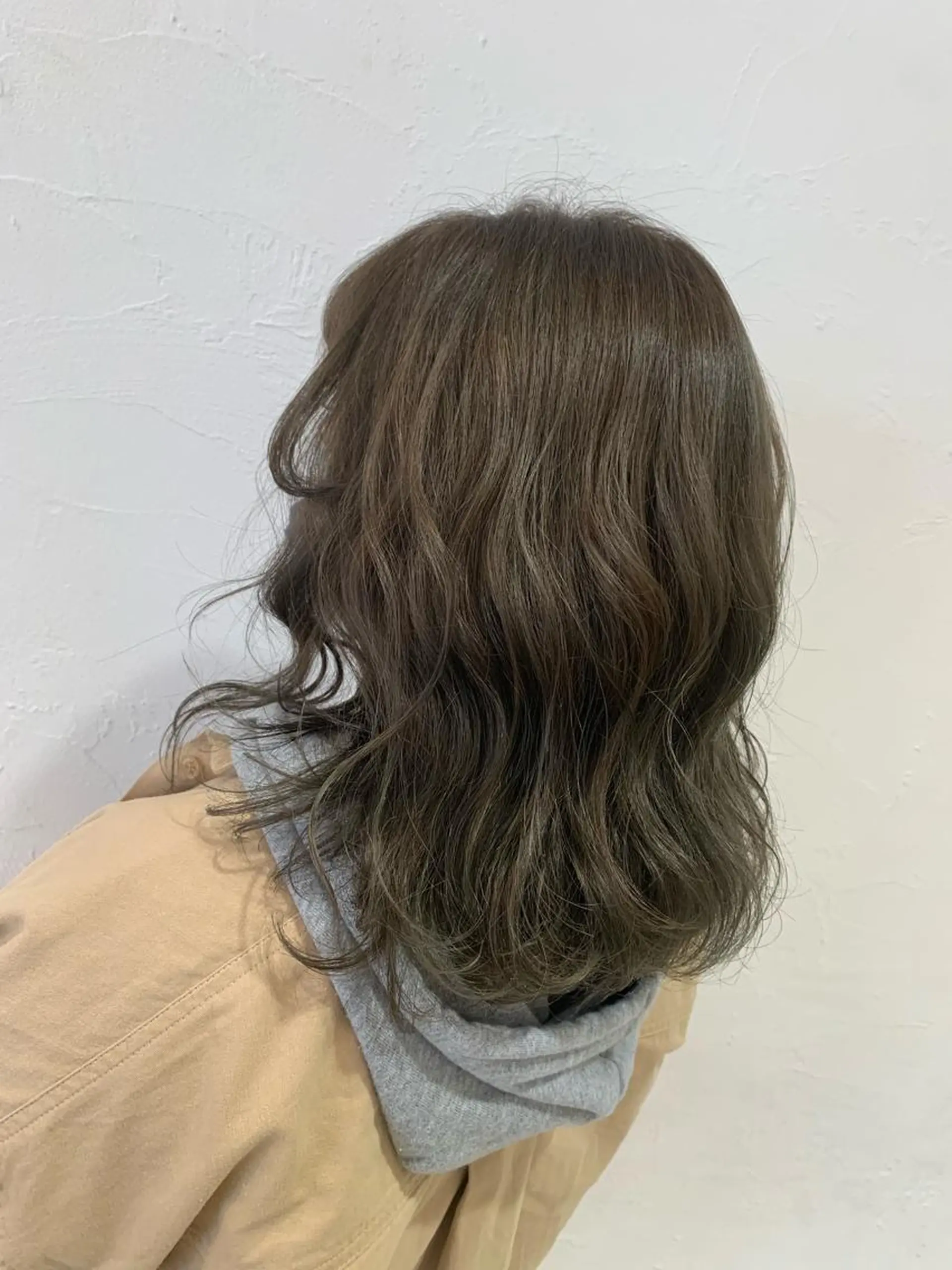 カラー 金澤 夏海のヘアスタイル