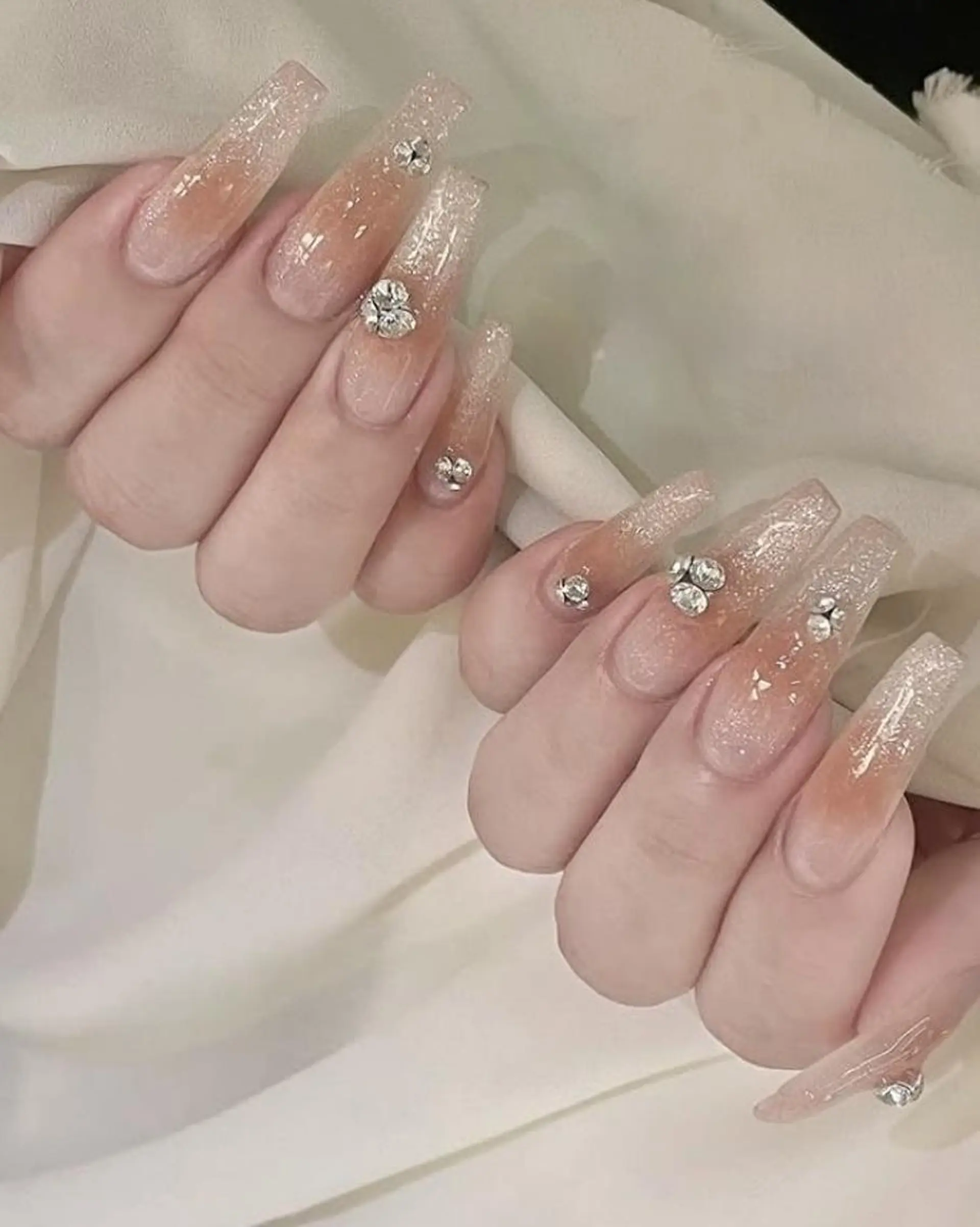 ネイル 長さ出し フレンチネイル グラデーション 卒業式 マグネットネイル ハンドネイル MIHANA NAILのネイルデザイン