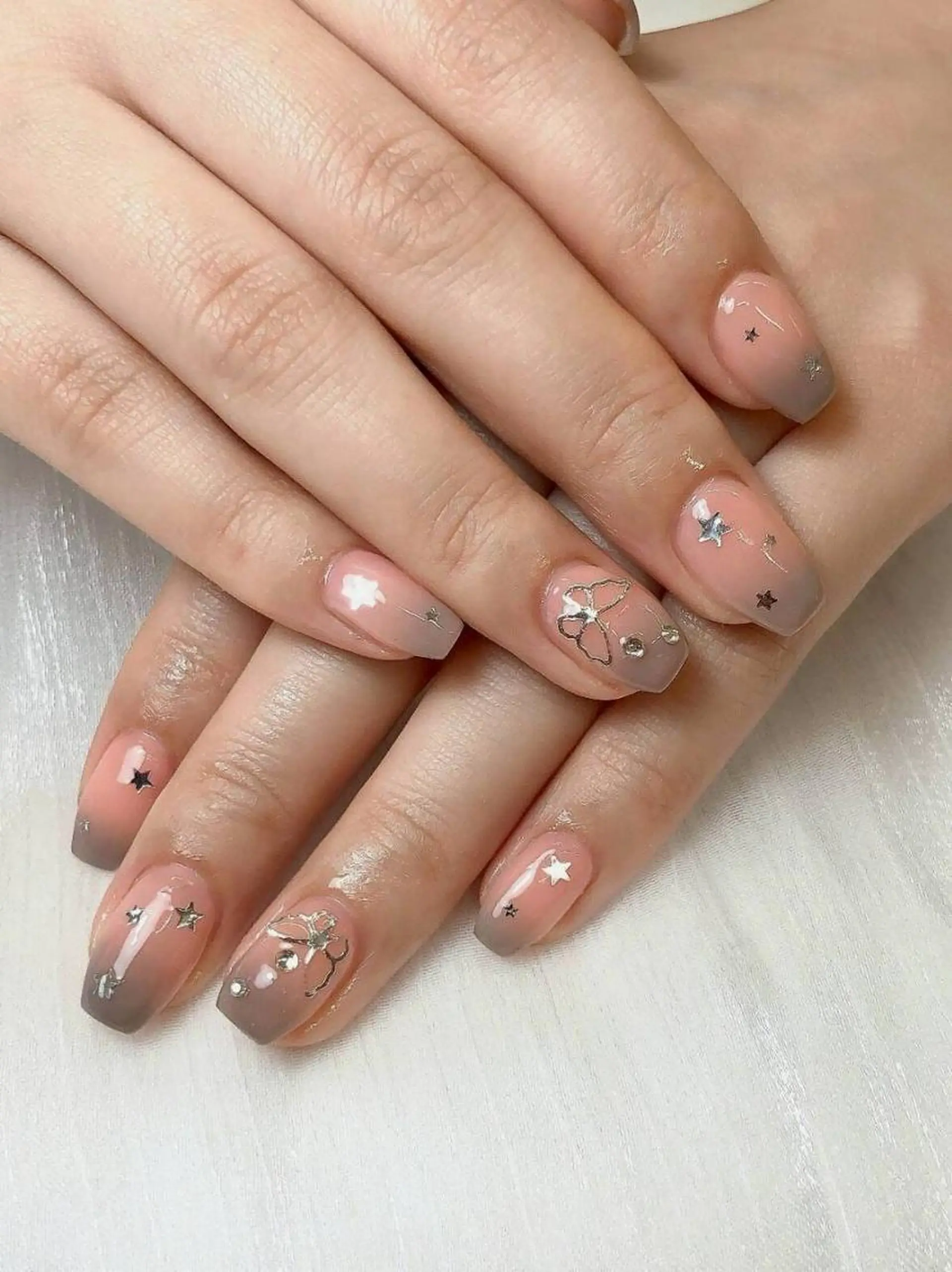 ネイル ジェルネイル 韓国ネイル パラジェル ワンホンネイル MIHANAネイル／ MINH ミンのネイルデザイン