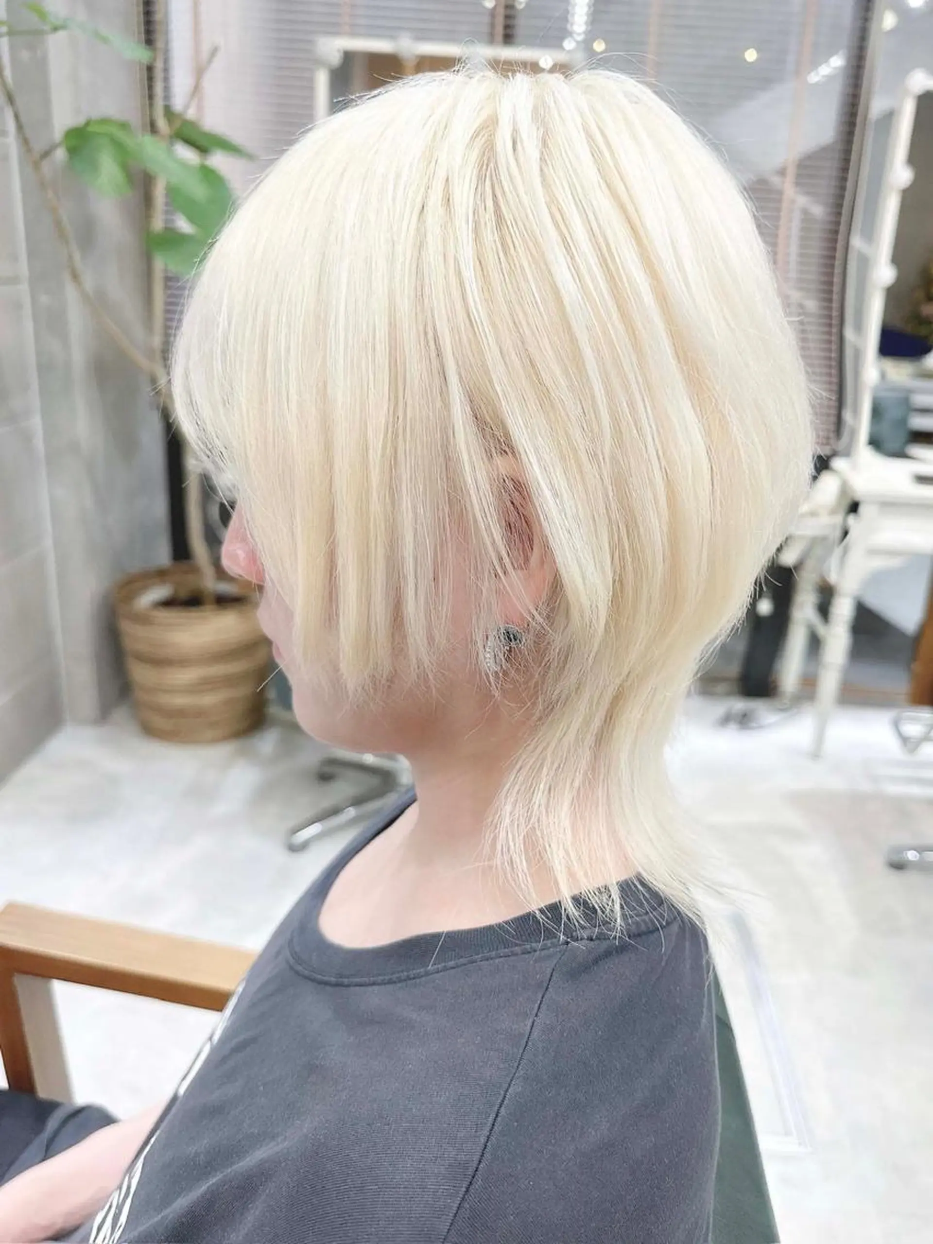 ショート カラー ヘアアレンジ メンズ メンズブリーチ メンズ韓国風 韓国マッシュ マッシュ ツーブロック 𝐑𝐈𝐍𝐊𝐀 🐷🖤のヘアスタイル