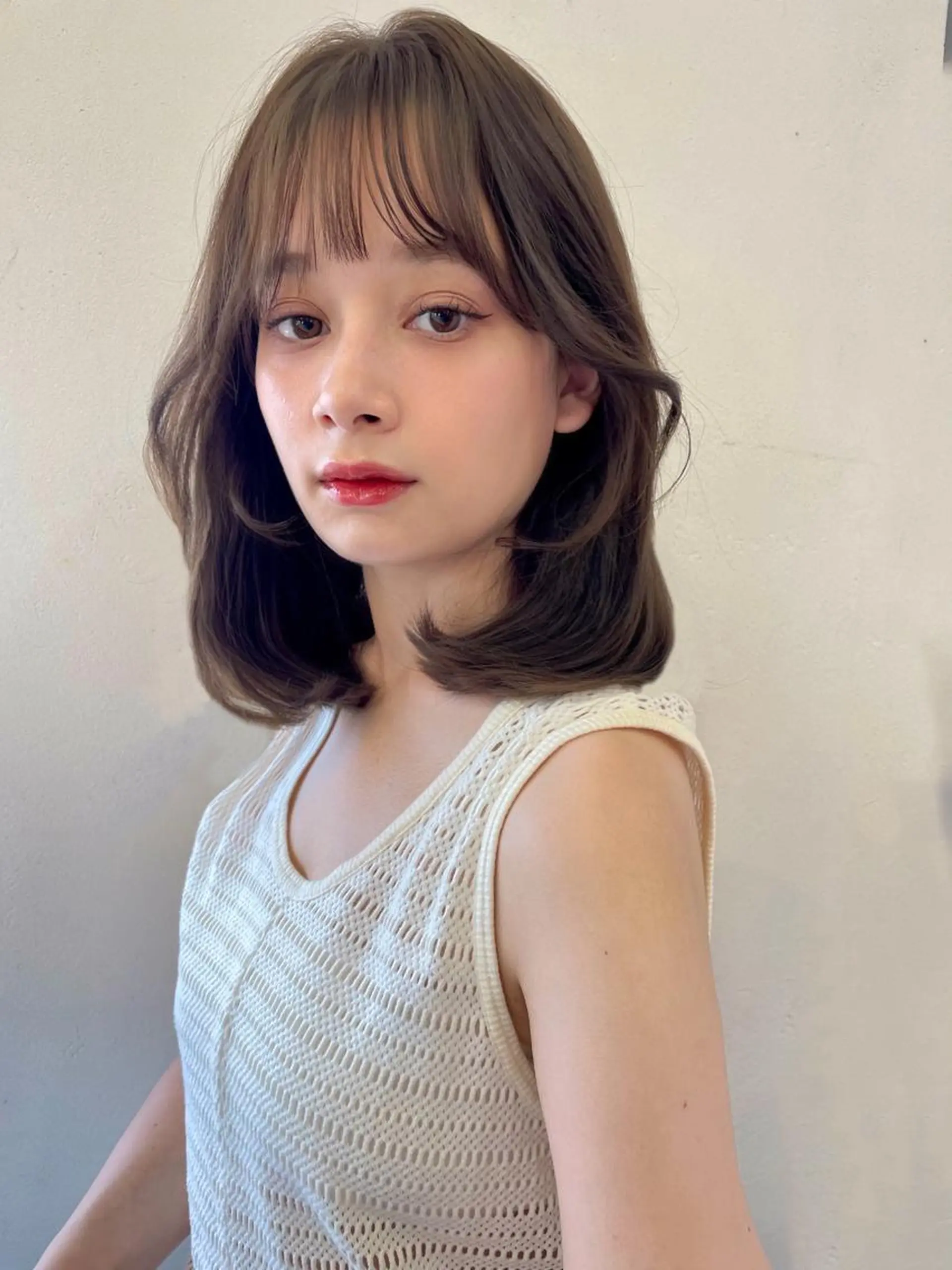 ミディアム アッシュ アッシュブラウン ボブ 顔まわりレイヤー タンバルモリ 【韓国ヘア×透明感 カラー】笹谷 莉未のヘアスタイル