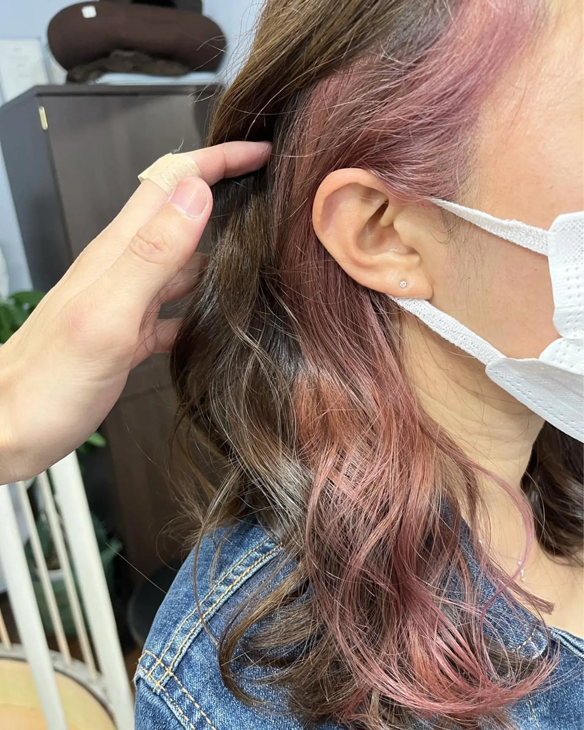 セミロング カラー ショートボブ アッシュ バレイヤージュ ミストバング ベージュカラー カット ヘアカラー トリートメント 原宿サロン代表 デザインカラー伊藤卓のヘアスタイル