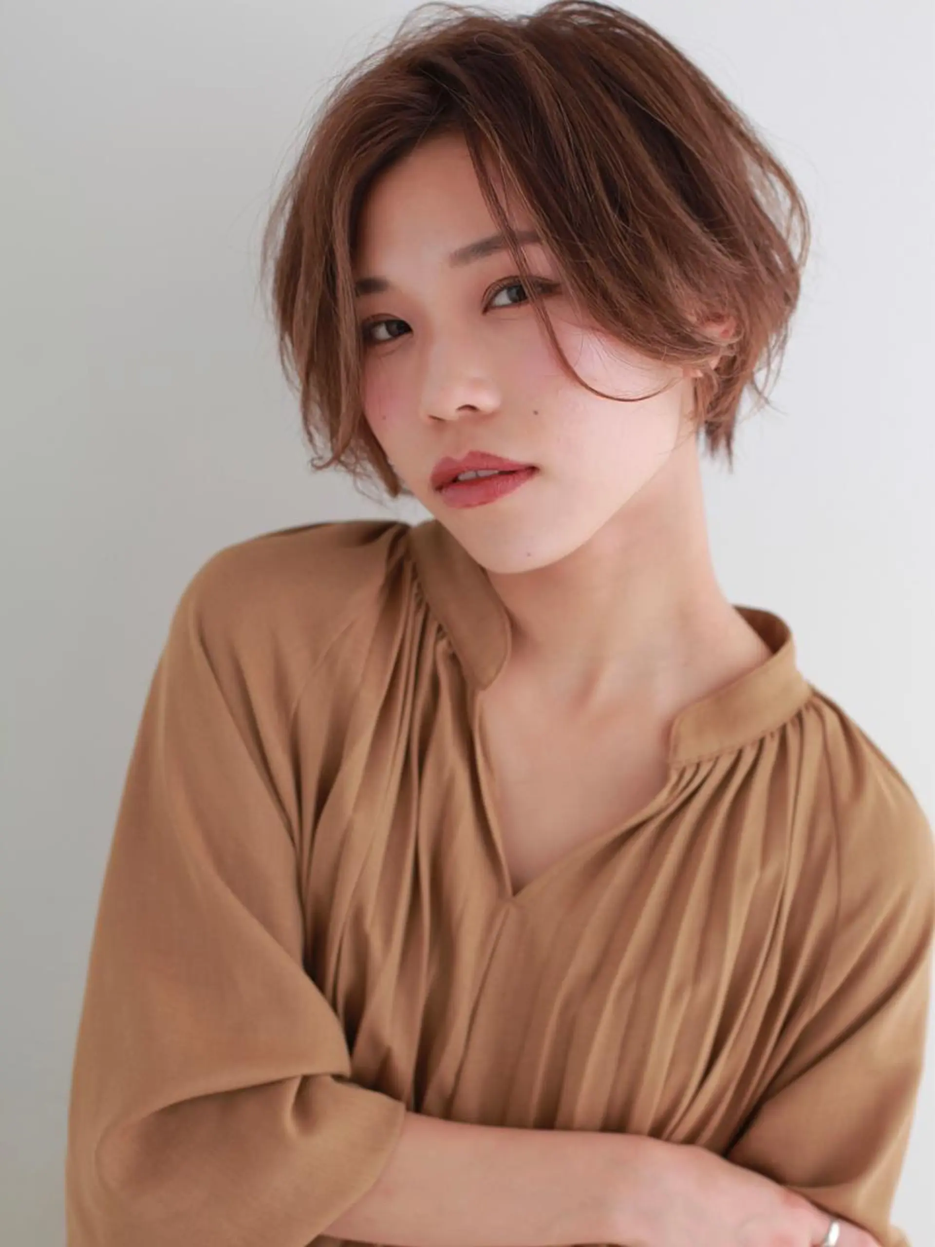 ショート カット ヘアカラー 岸川 恭子のヘアスタイル