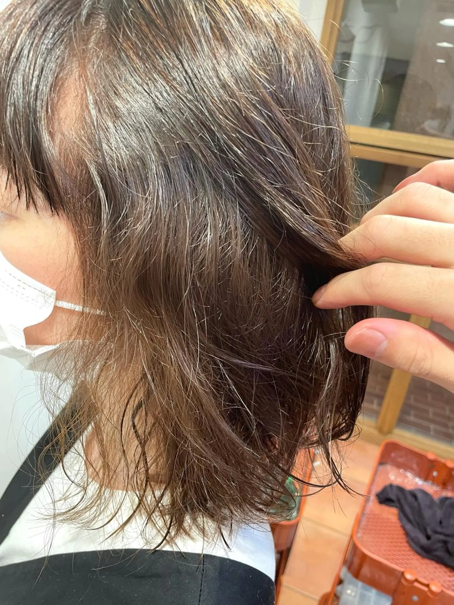 カラー ベージュカラー インナーカラー ミルクティーベージュ 美髪ストレート/ メンズヘア/中田海斗のヘアスタイル