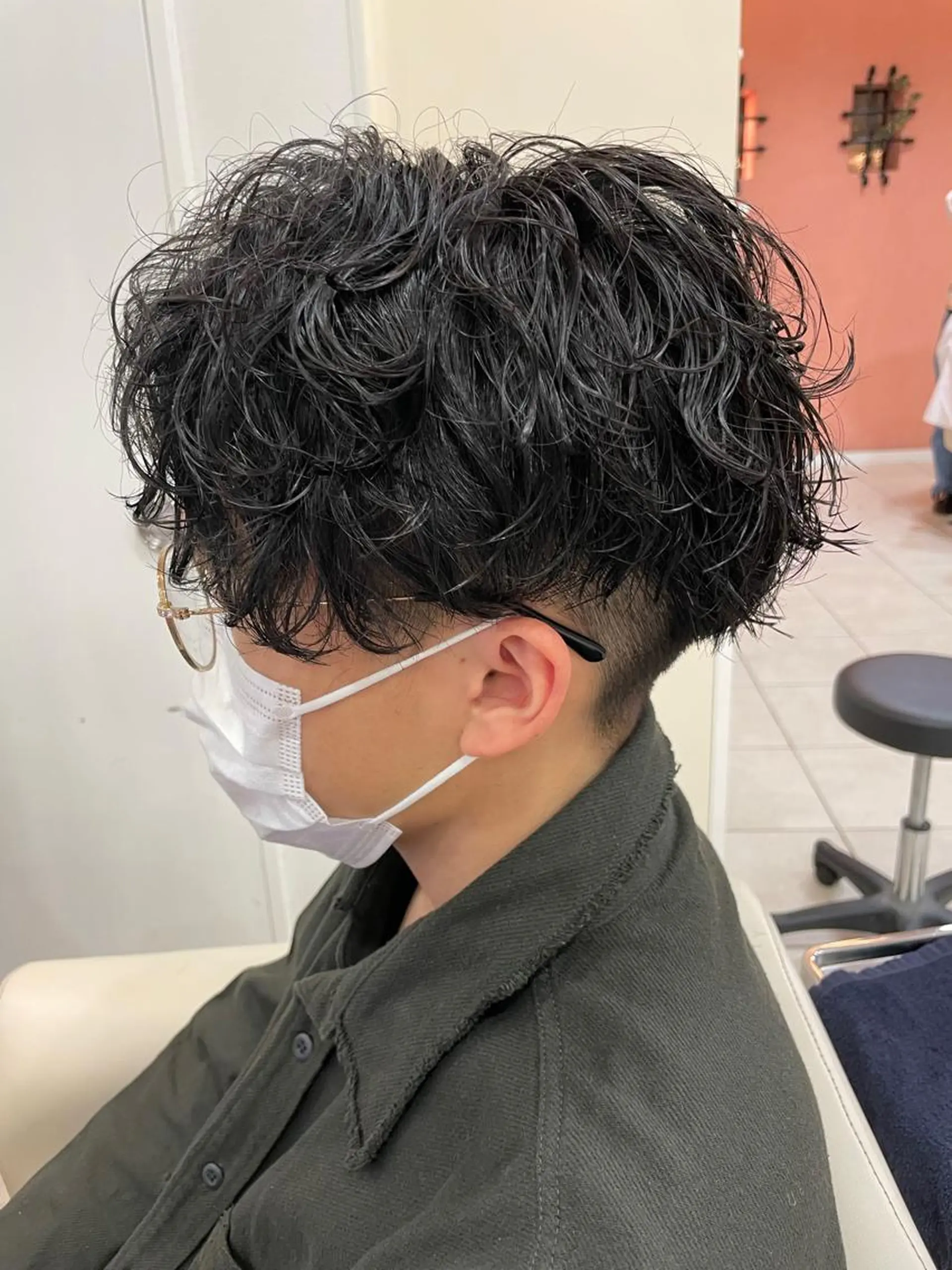 ショート パーマ メンズ センターパート カット パーマ 大澤　裕貴 【メンズカット】のヘアスタイル