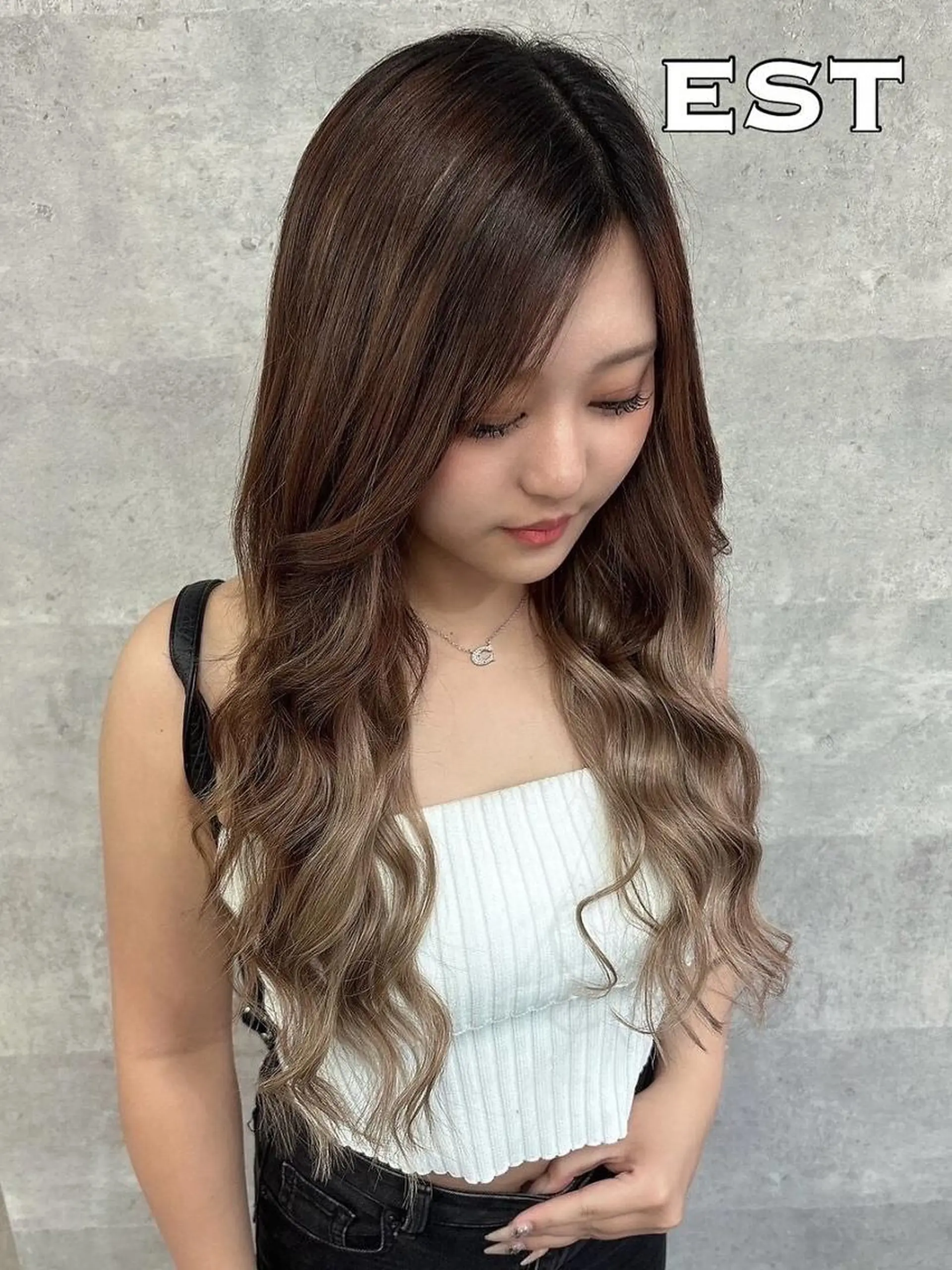 カラー ロング ヘアアレンジ メンズ シールエクステ メンズバレイヤージュ メンズブリーチ メンズハイライト メンズハイトーン KAZU TACKYのヘアスタイル