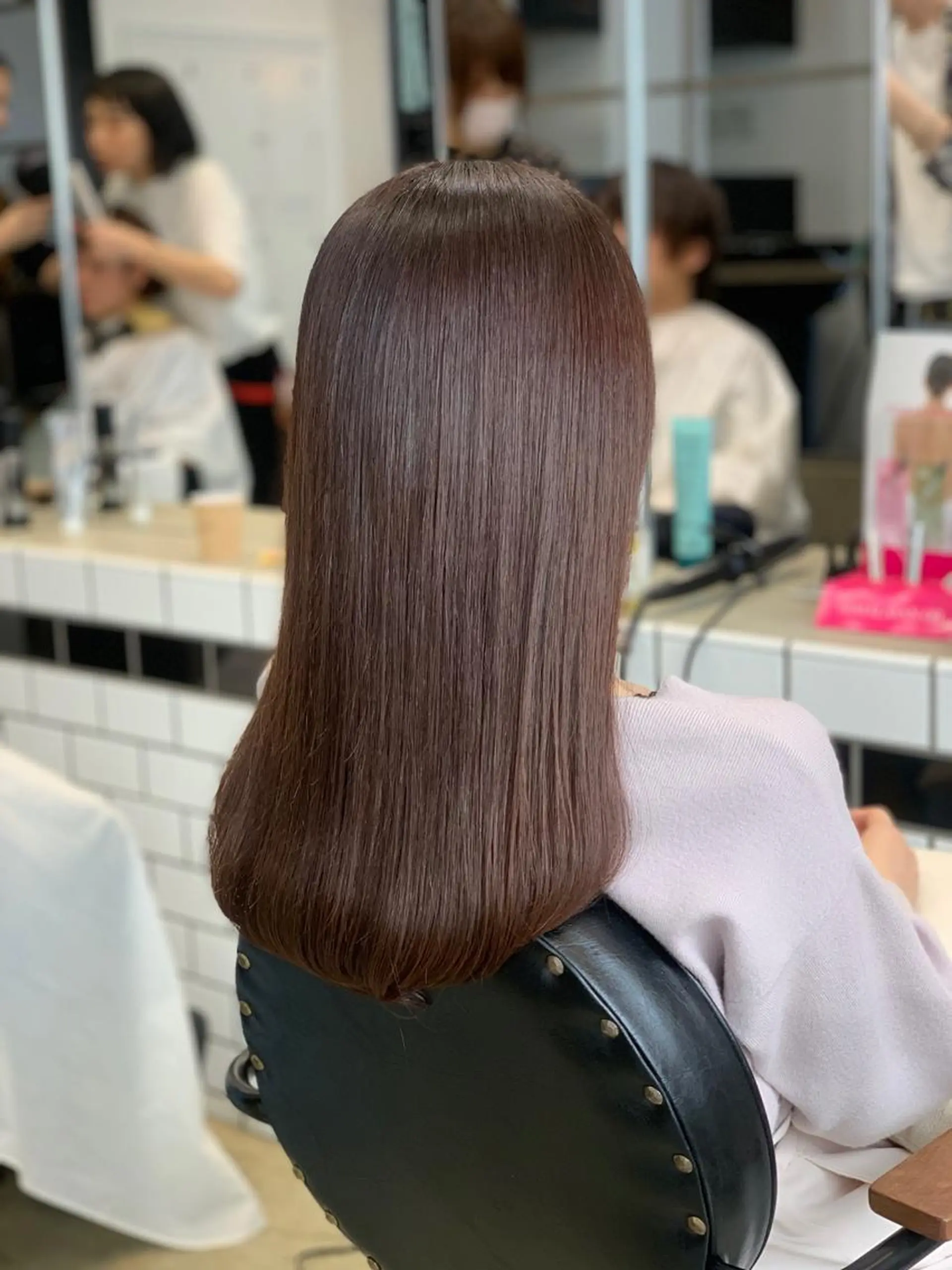 ロング カラー メンズ眉毛ITSUK Iメンズ専門　新宿の眉毛・アイブロウイメージ