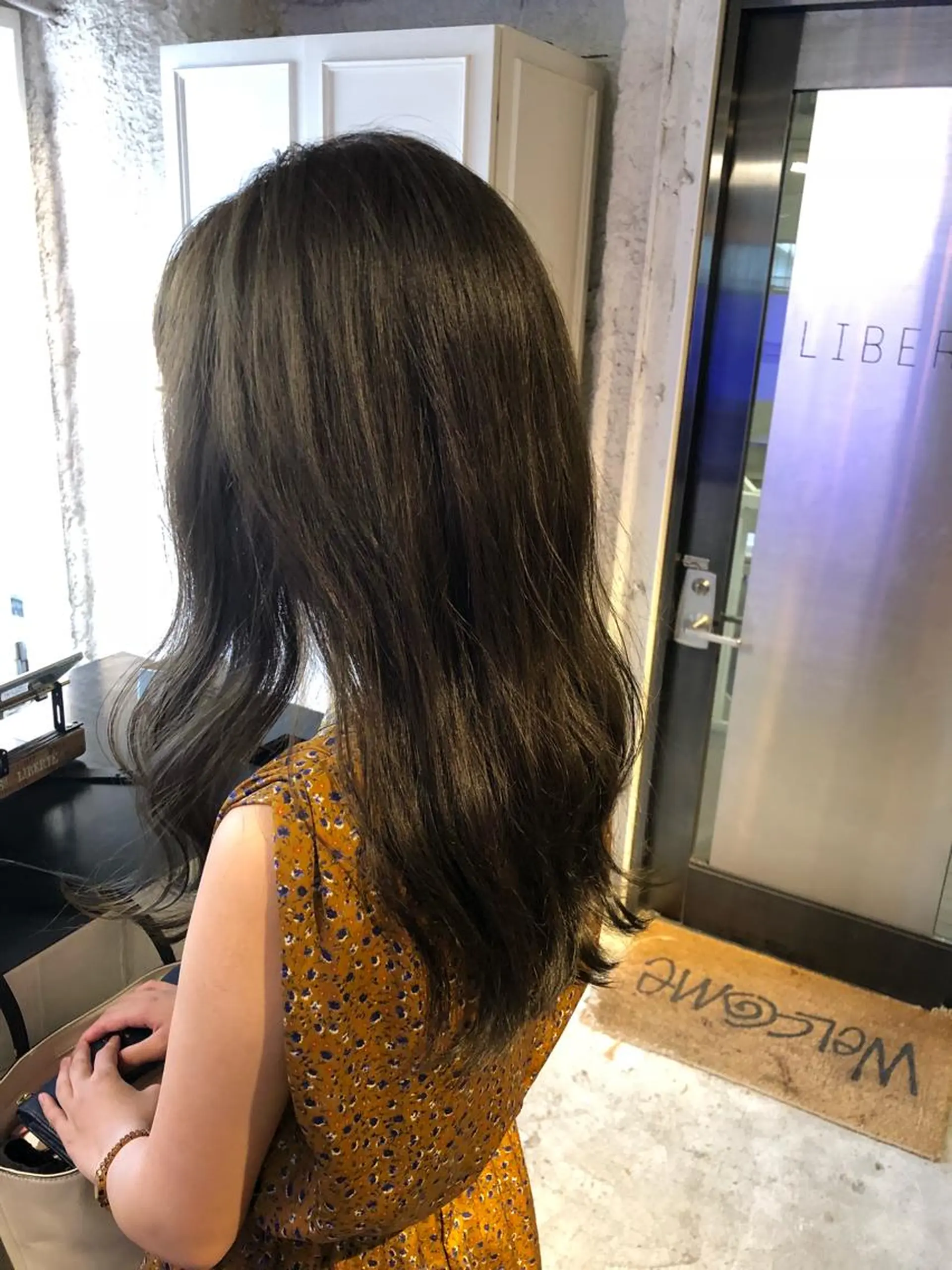 カラー SALOWIN 表参道所属・シンカ 表参道のヘアスタイル