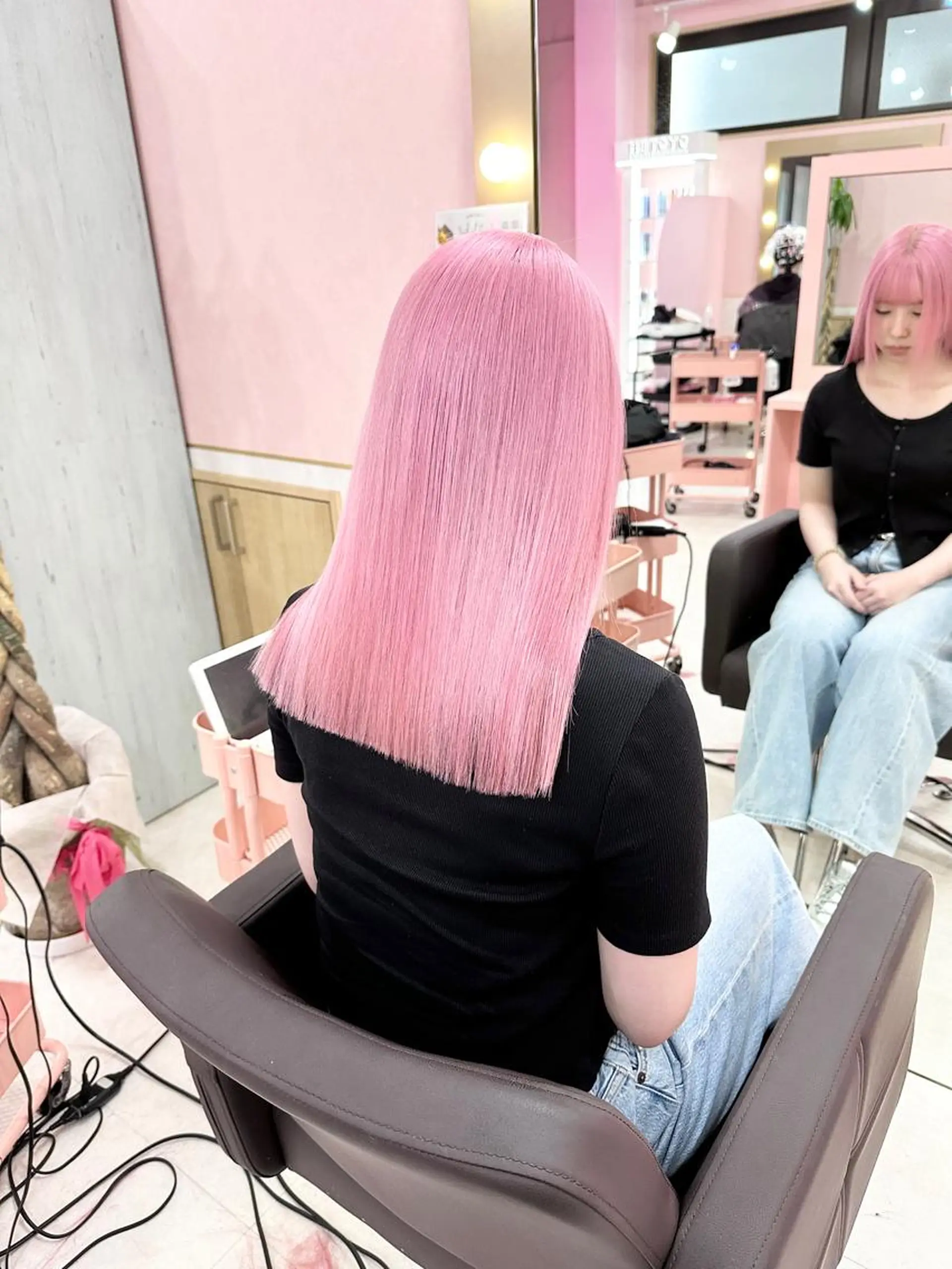 ミディアム カラー ミディアムパーマ ベージュカラー ブリーチ 抜きっぱなしブロンド ブロンド ヘアカラー トリートメント ❄️💛エクステ ブリーチ❄️yukiのヘアスタイル