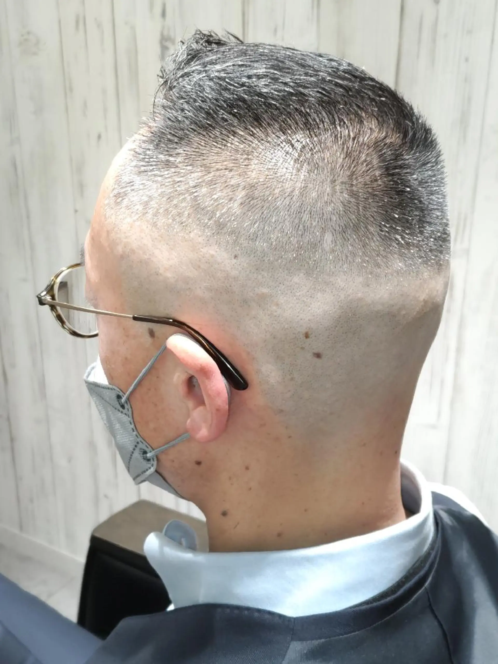 ショート メンズ ビジネス センターパート フェードカット メンズパーマ メンズツイストパーマ HAIR&GROOMING　YOSHIZAWA Inc. BANDAI所属・💈多賀 裕史💈のヘアスタイル