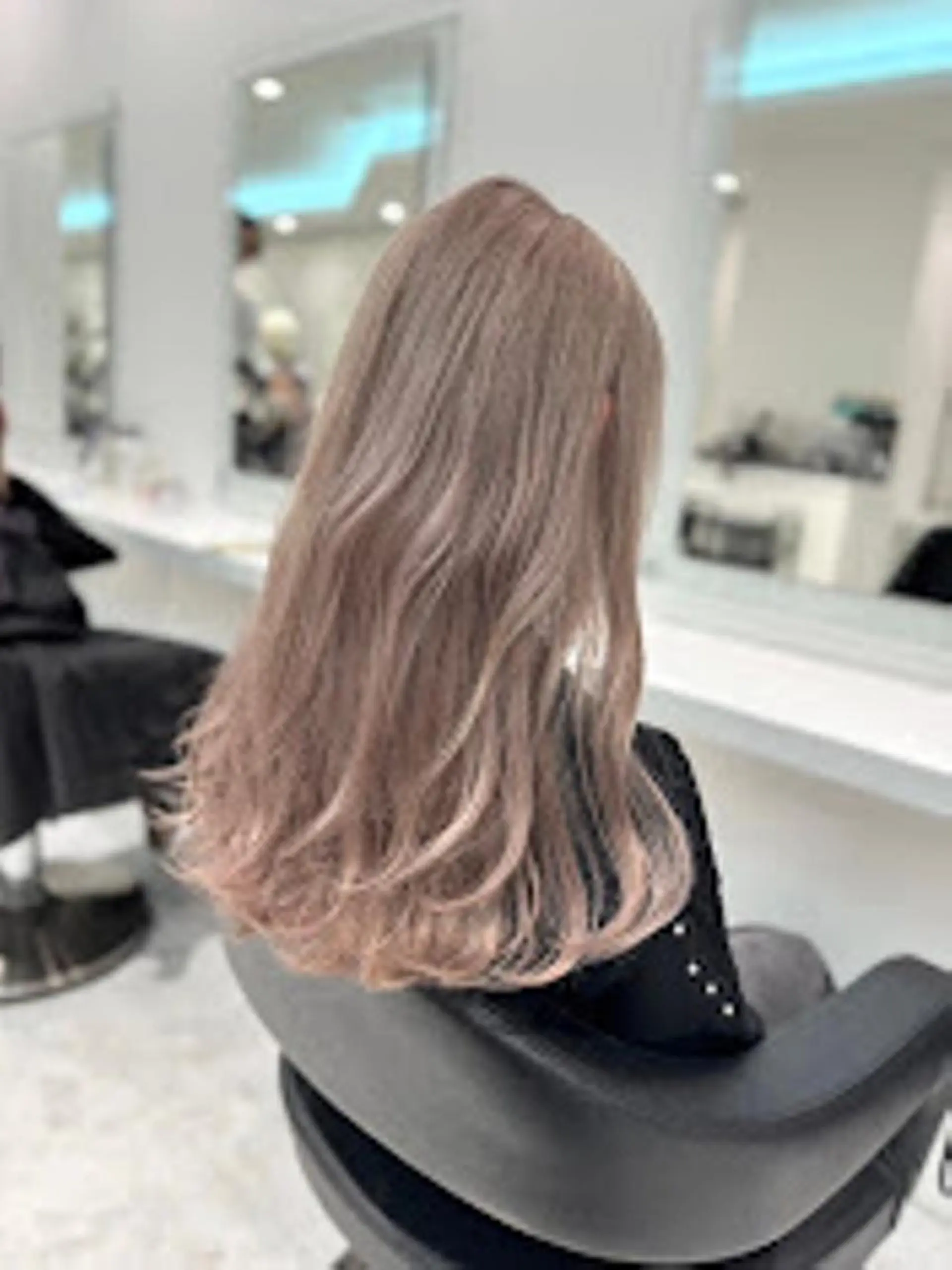 カラー 【公式】DISCO銀 座🪩トレンド🪽のヘアスタイル