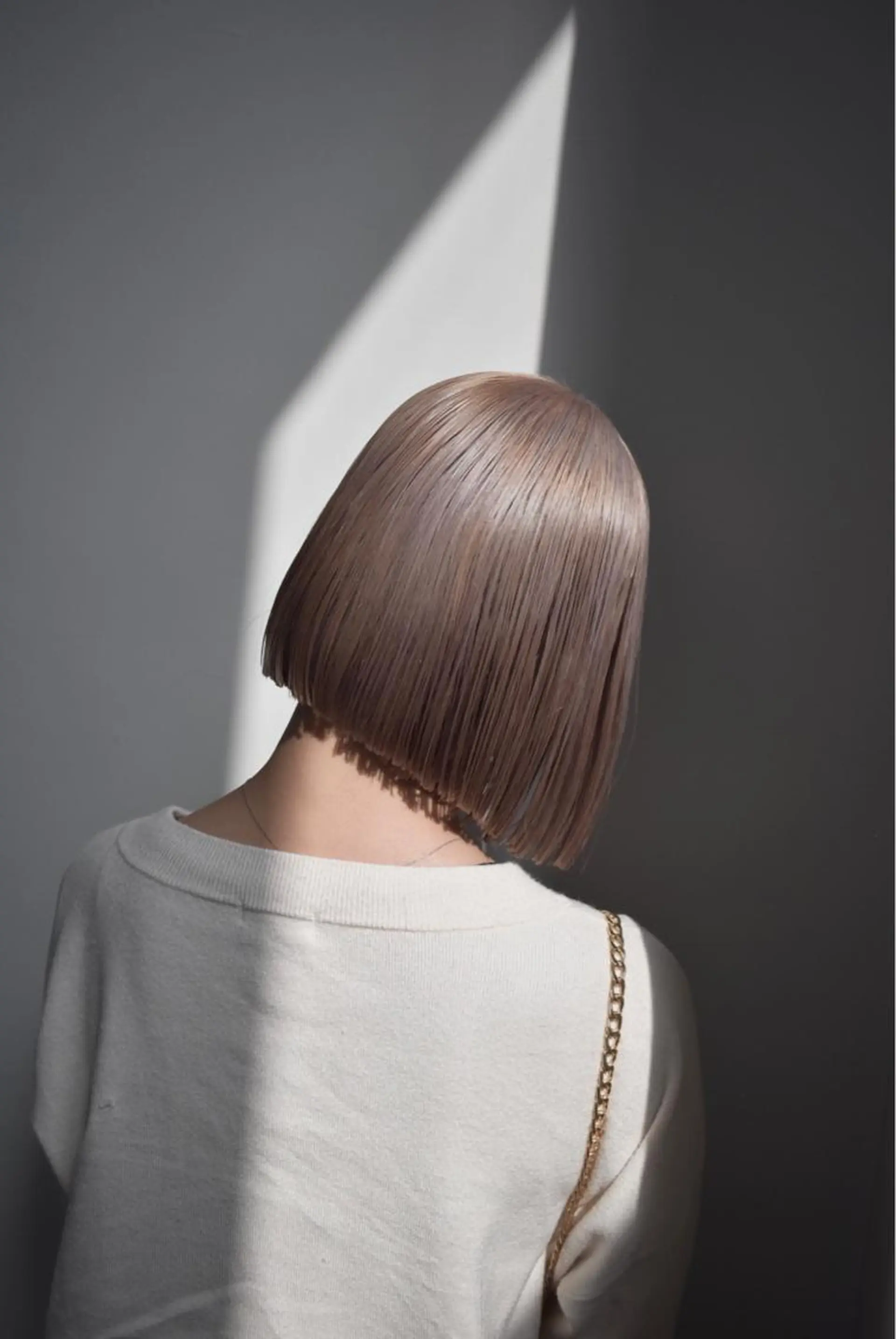 ショート カラー ベージュカラー ミルクティーベージュ ボブ カット ヘアカラー トリートメント ヘアセット メンズ特化 パーマ/オザワのヘアスタイル