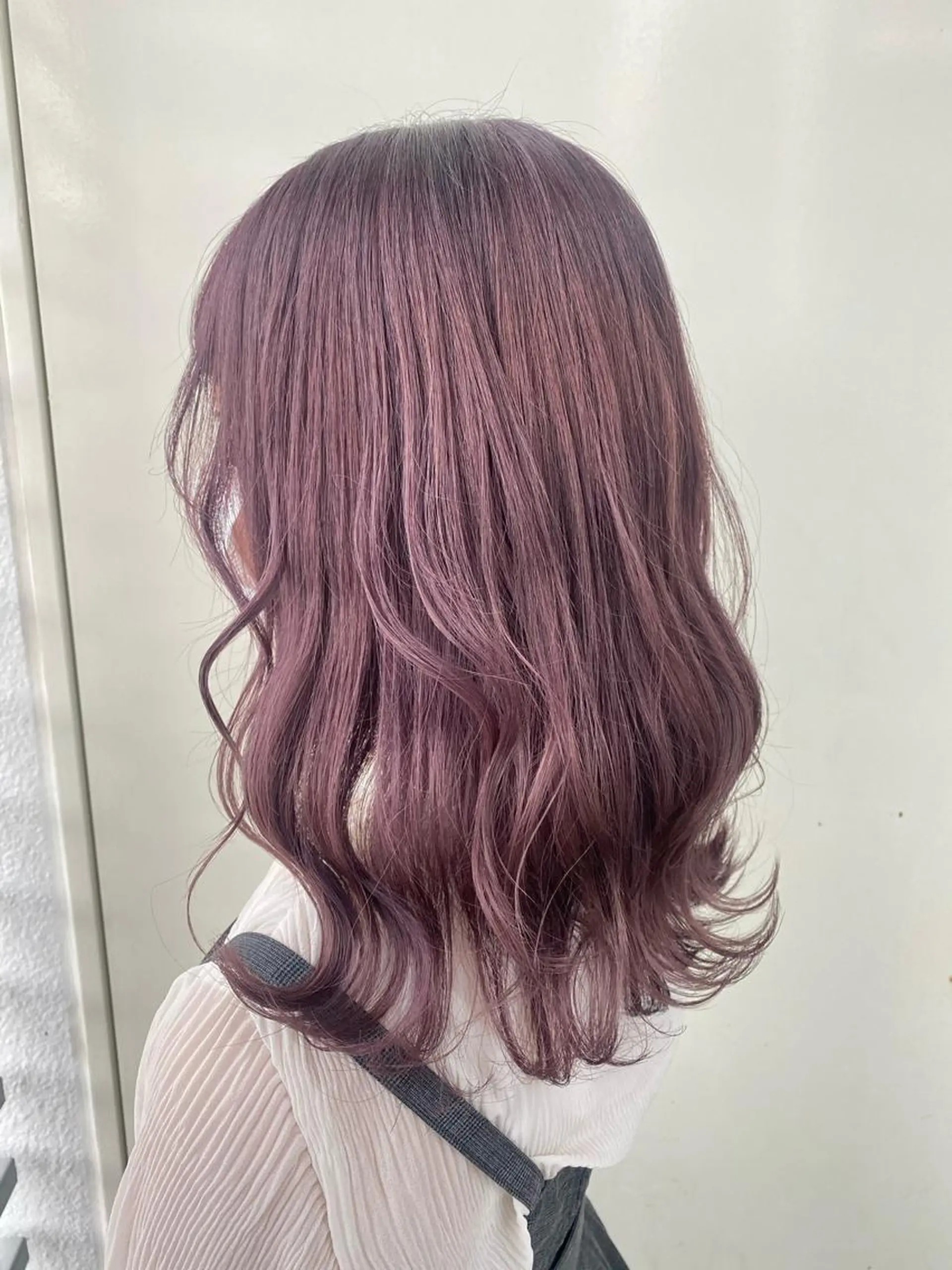 セミロング カラー 韓国ヘア顔周りカット 艶髪ベージュtamaのヘアスタイル