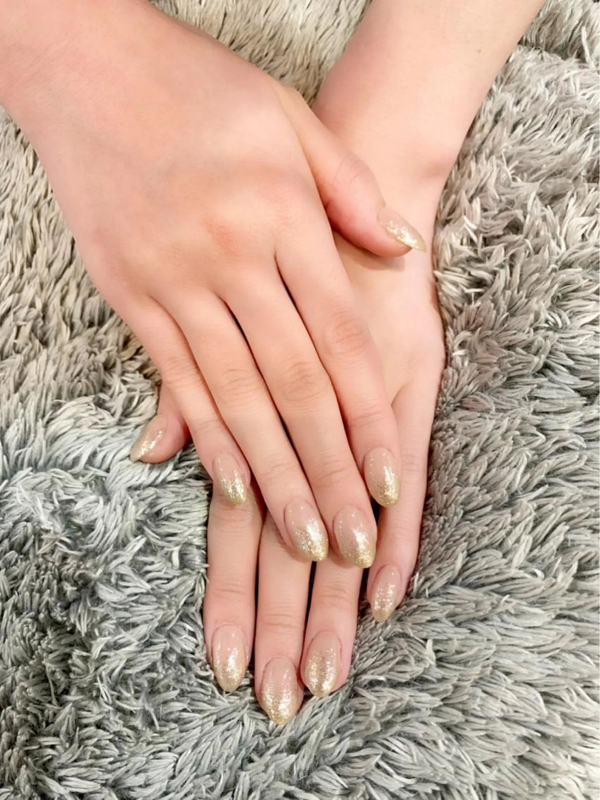 ネイル ゴールド グラデーション ラメ(グリッター) ラメグラデーション ワンカラーネイル 赤木 理紗のマツエク・マツパデザイン