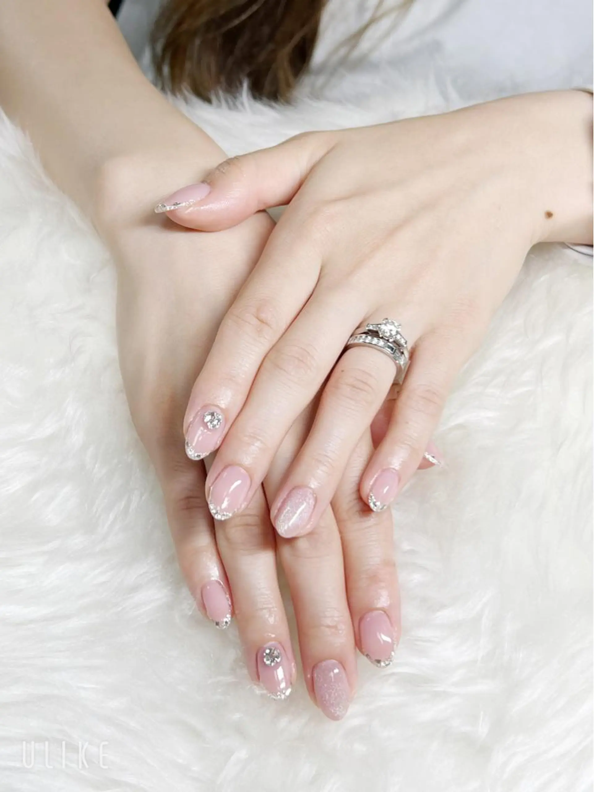 ネイル フレンチネイル ガラスフレンチ マグネットネイル プレシャス所属・小川 ogawaのネイルデザイン