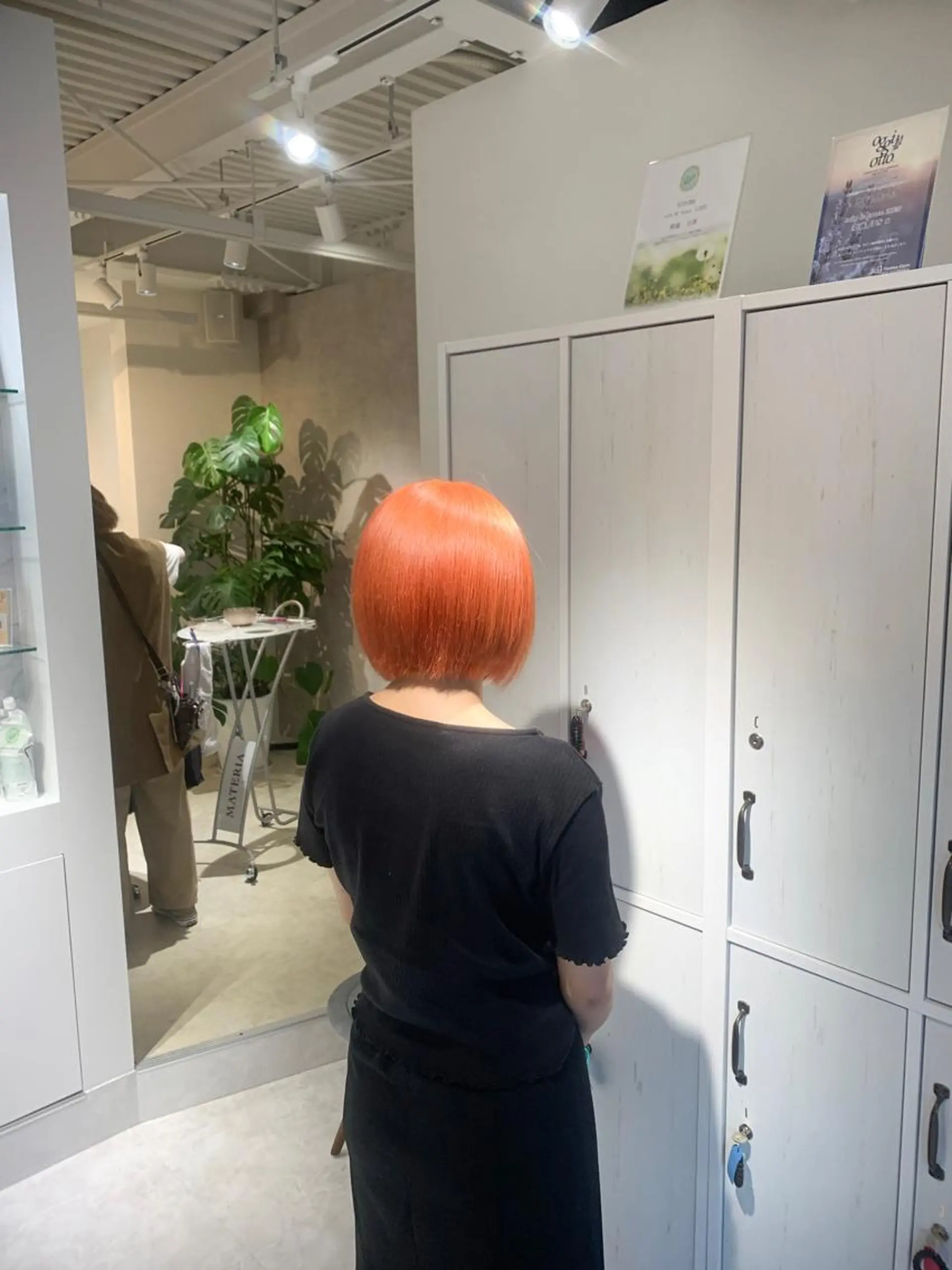 ショート カラー ブリーチ ケアブリーチ オレンジ 縮毛矯正とレイヤー /杉村凜汰郎のヘアスタイル