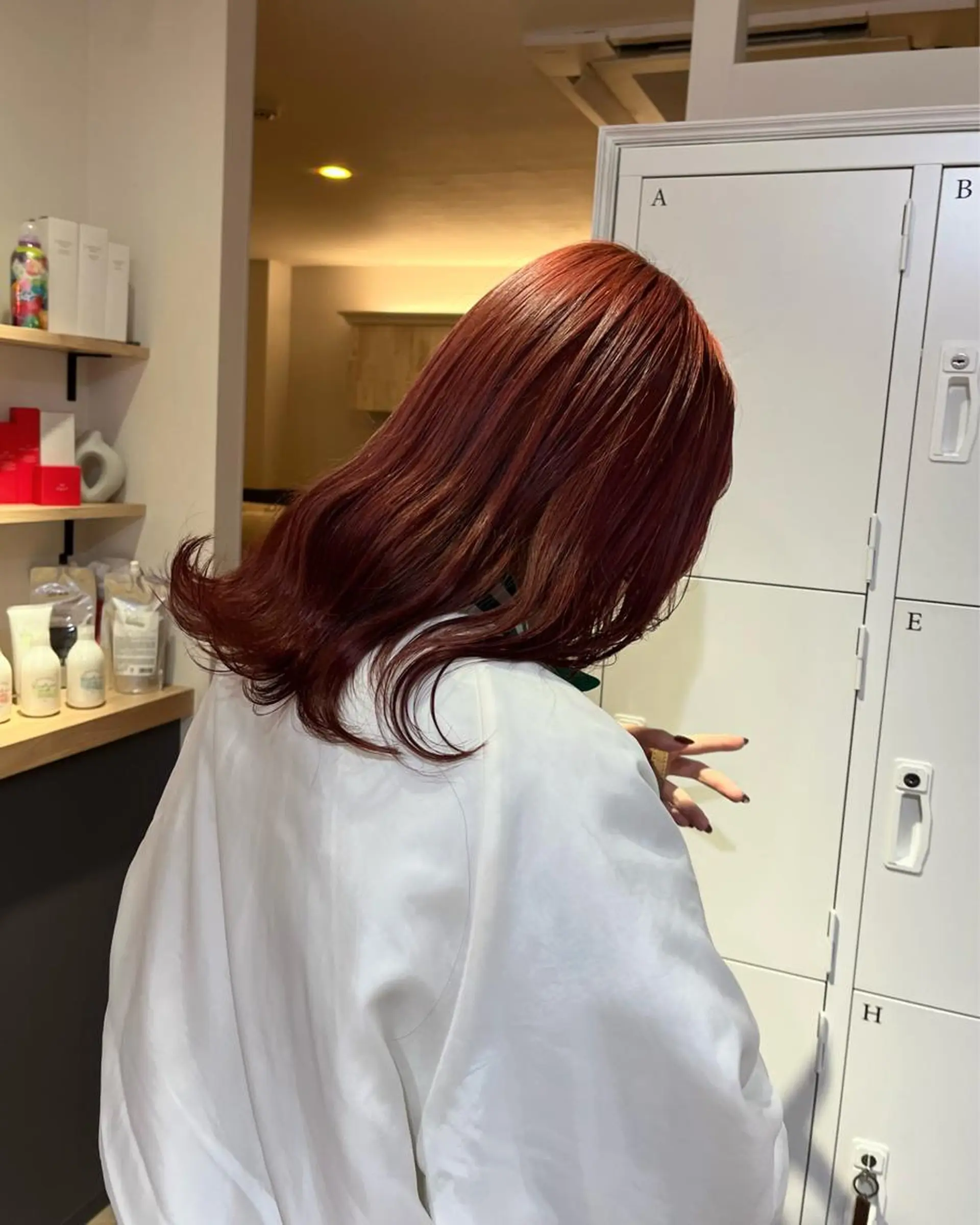 セミロング カラー yohaku所属・yohaku misakiのヘアスタイル