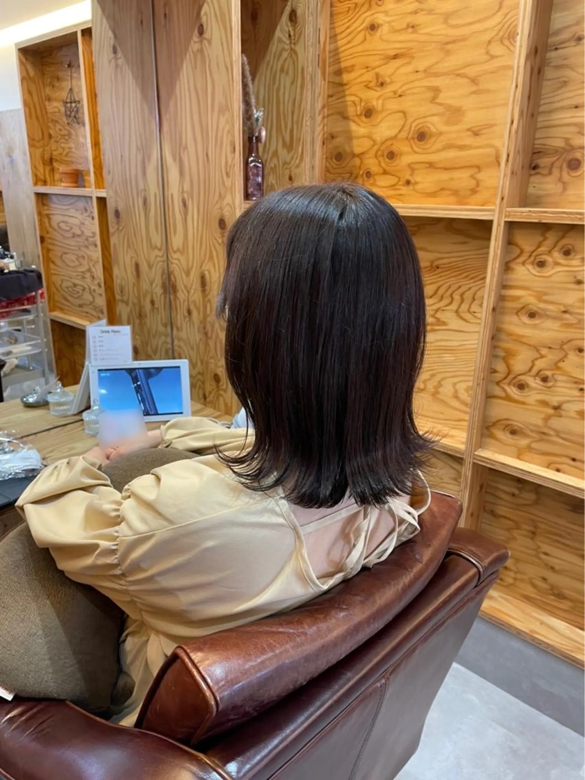 ミディアム adorable 長谷川実夢のヘアスタイル