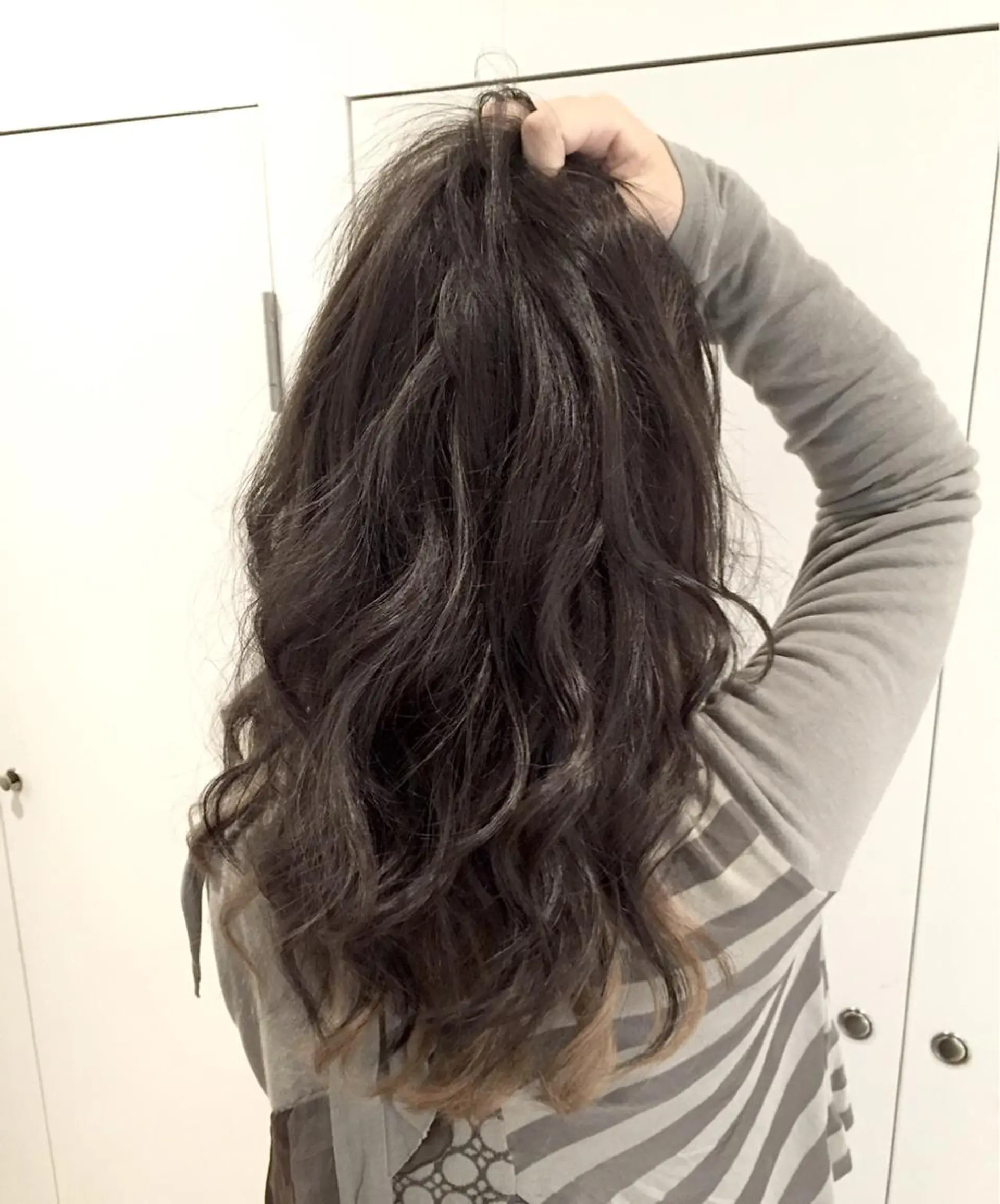 ミディアム セミロング ロング カラー グラデーションカラー ハイライトカラー インナーカラー ハイライト due hair 京都駅前店 MILBON オージュア認定サロン【デューヘアー】所属・ハイトーンブリーチ 土坂 由志【京都】のヘアスタイル