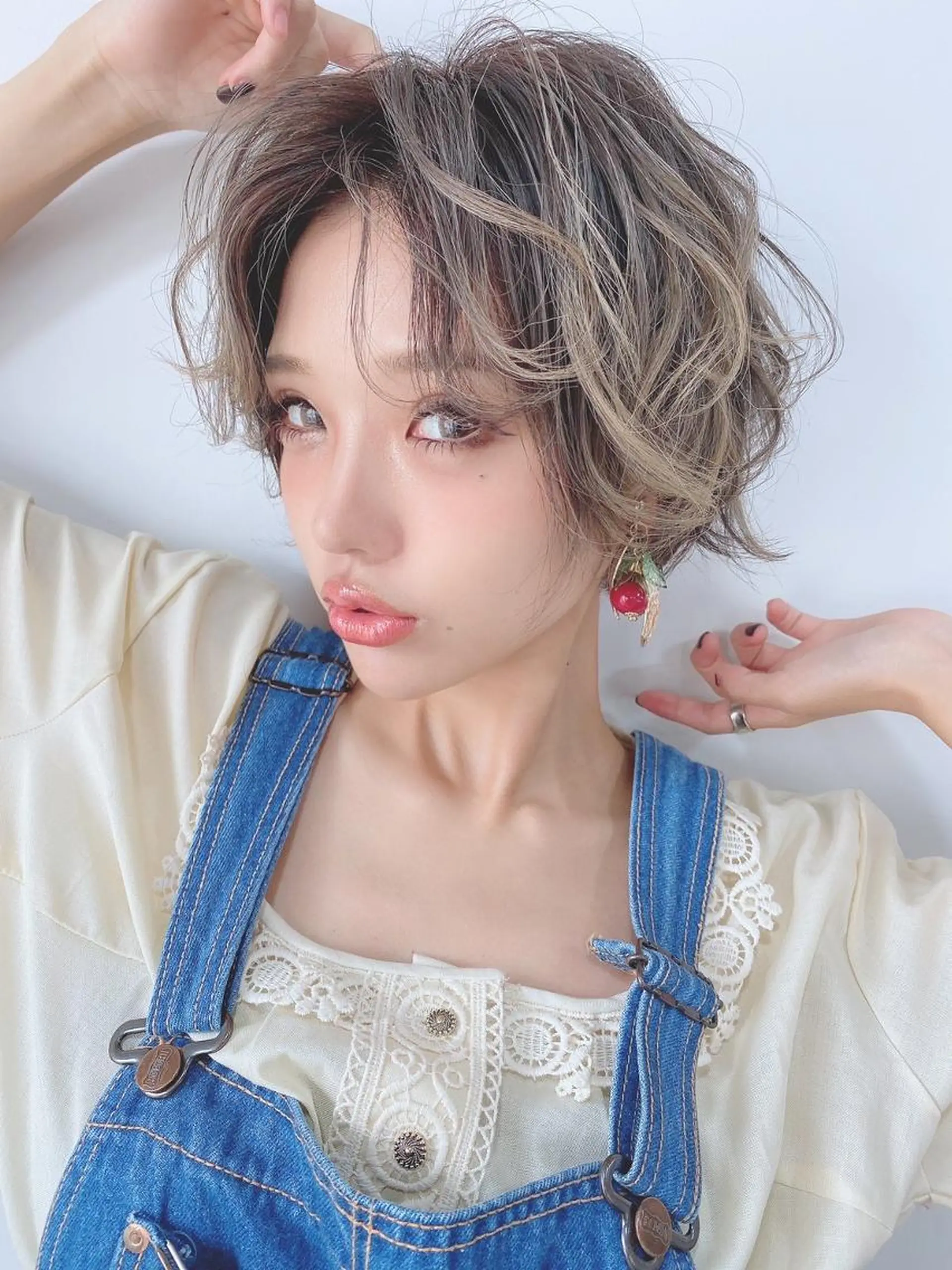 ショート カラー 透明感カラー イルミナカラー 似合わせカット 小顔カット トリートメント 梅田茶屋町 Yutaのヘアスタイル