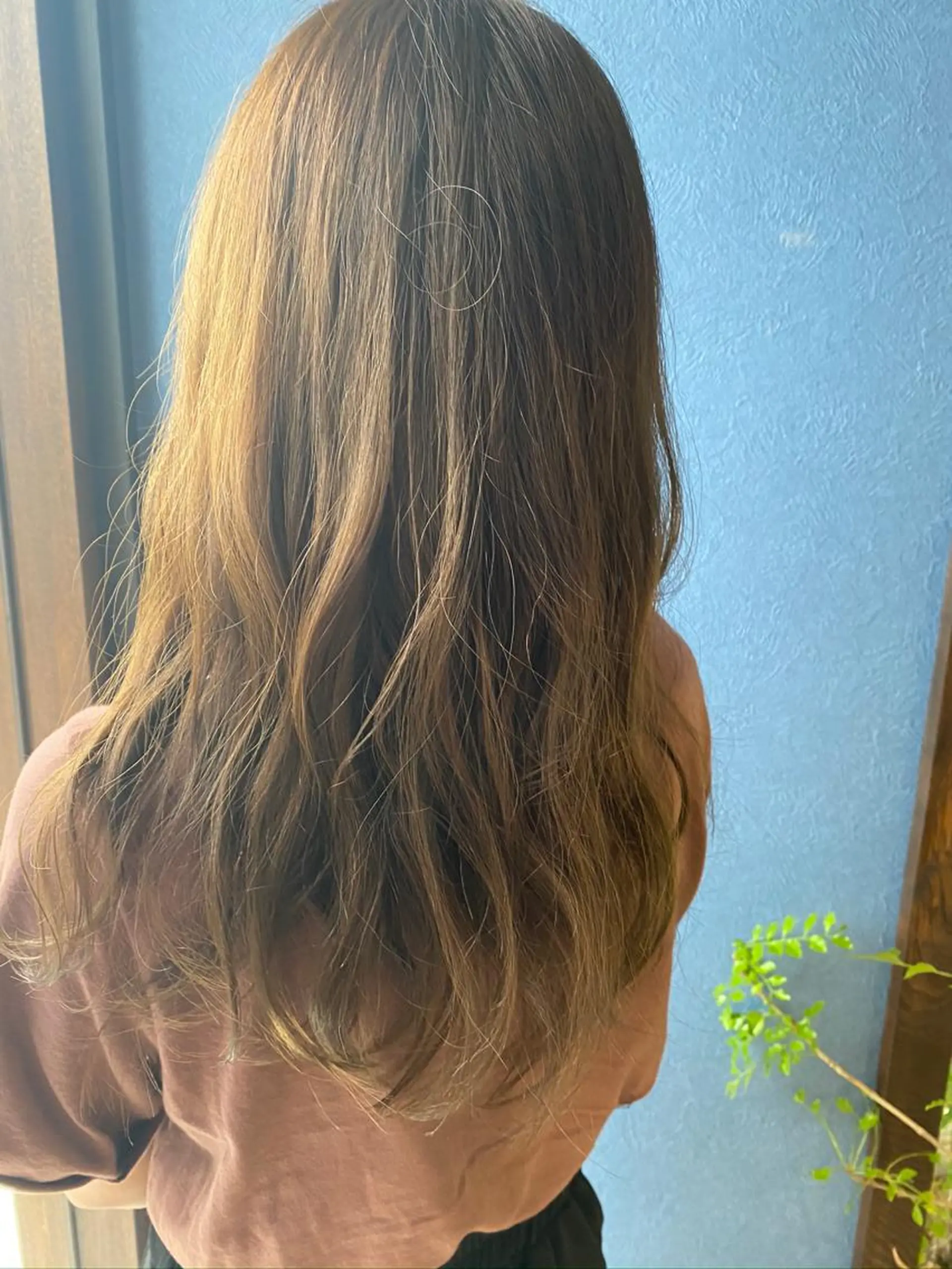 ロング 大内 郁のヘアスタイル