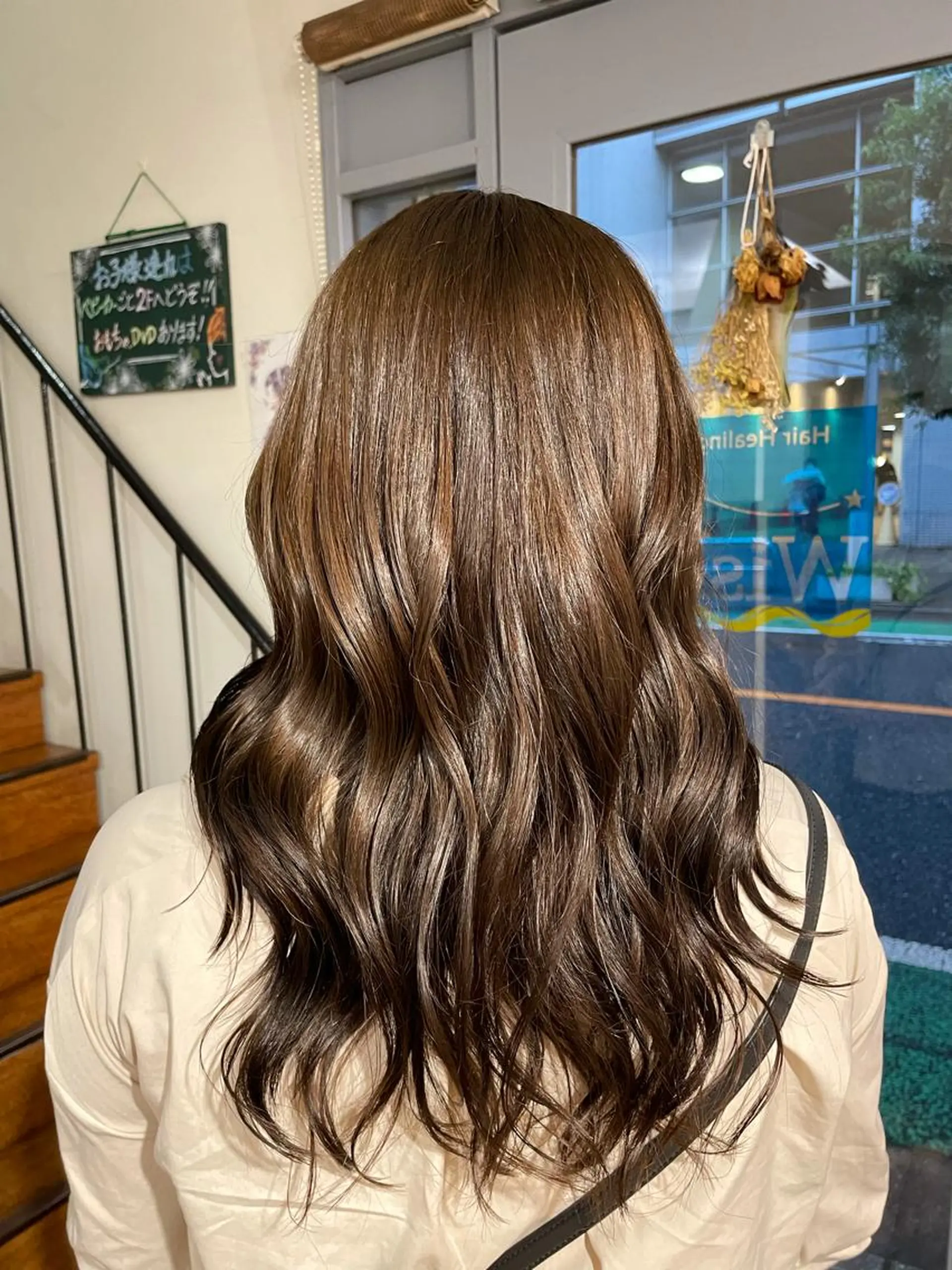 ロング カラー パーマ 美髪矯正/ハイトーン 🪸🩰ヒナコのヘアスタイル