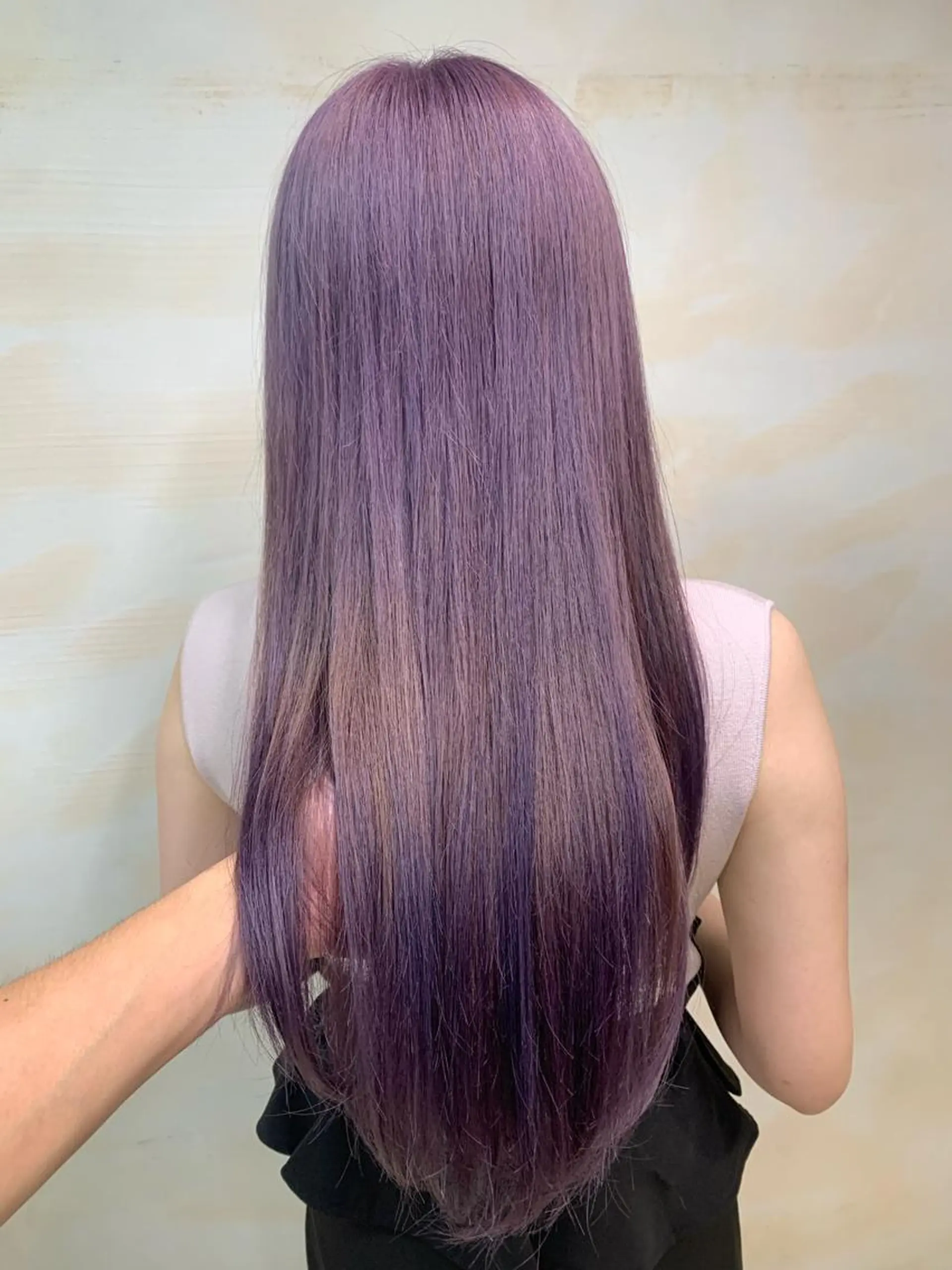 ロング パープルカラー ヘアカラー stylist Yumaのヘアスタイル