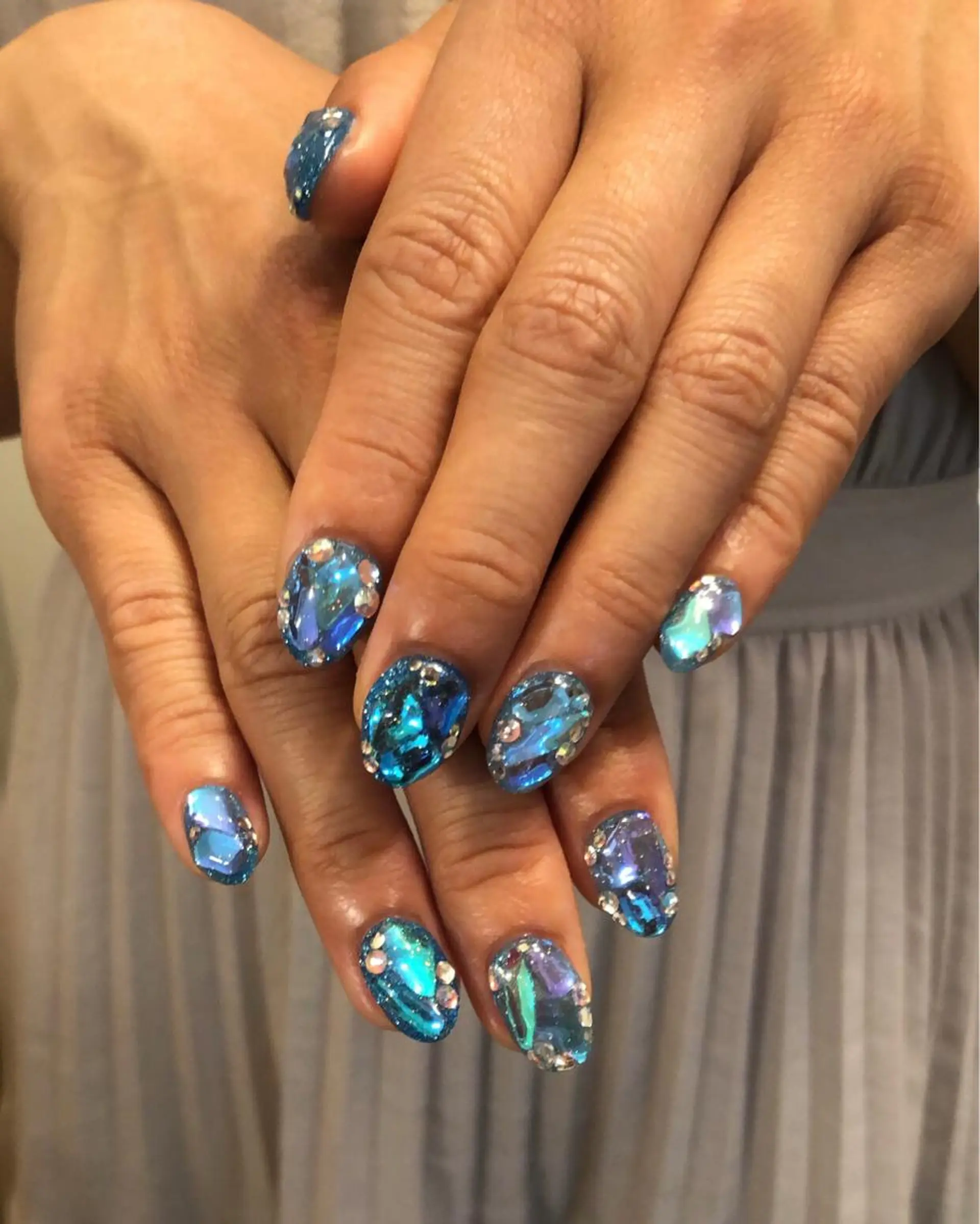 ネイル ハンドネイル フットネイル ハンドケア Nes.Nail所属・Miyagi Asamiのネイルデザイン