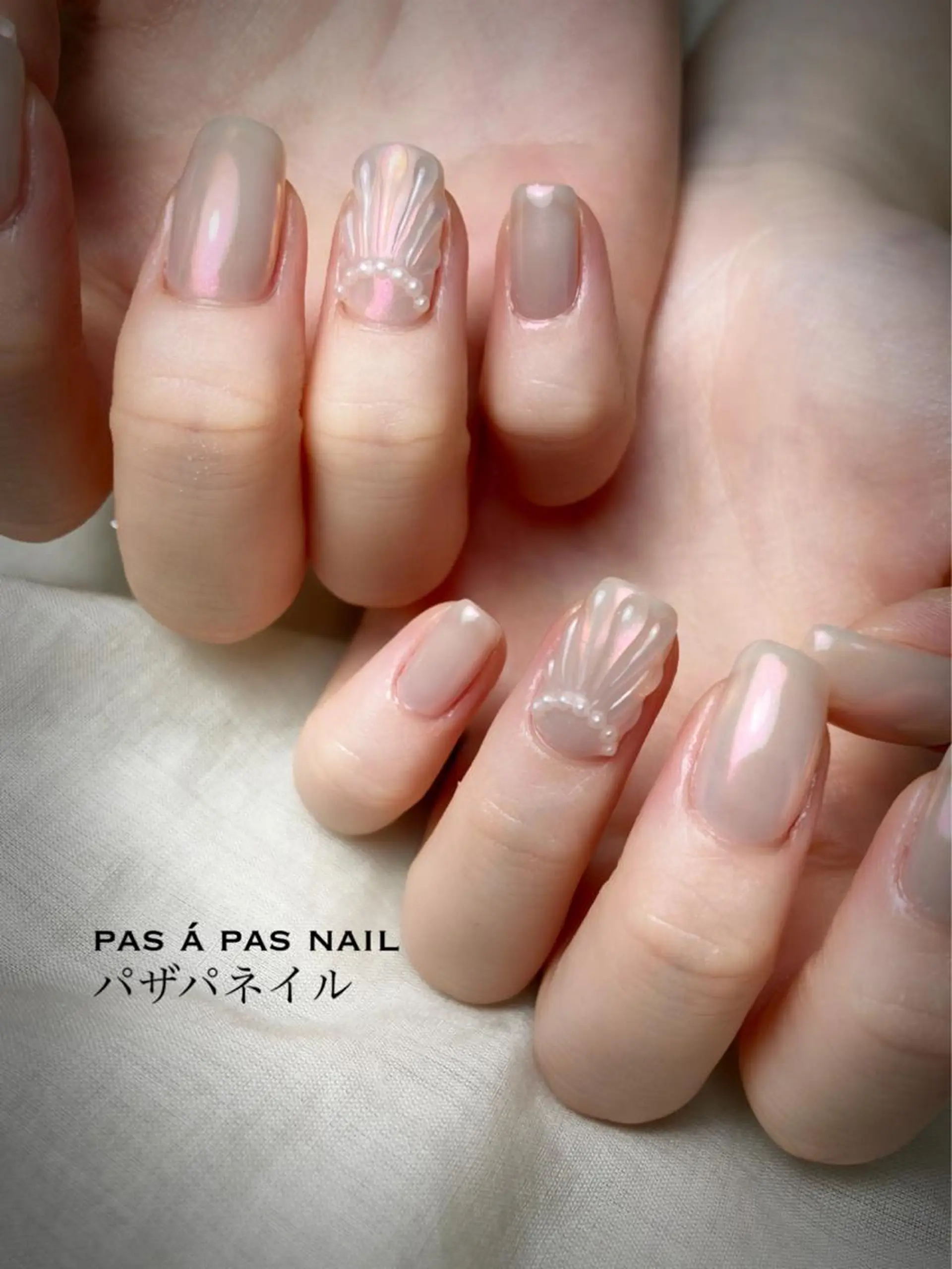 ネイル ハンドネイル Yakko pas á pasのネイルデザイン