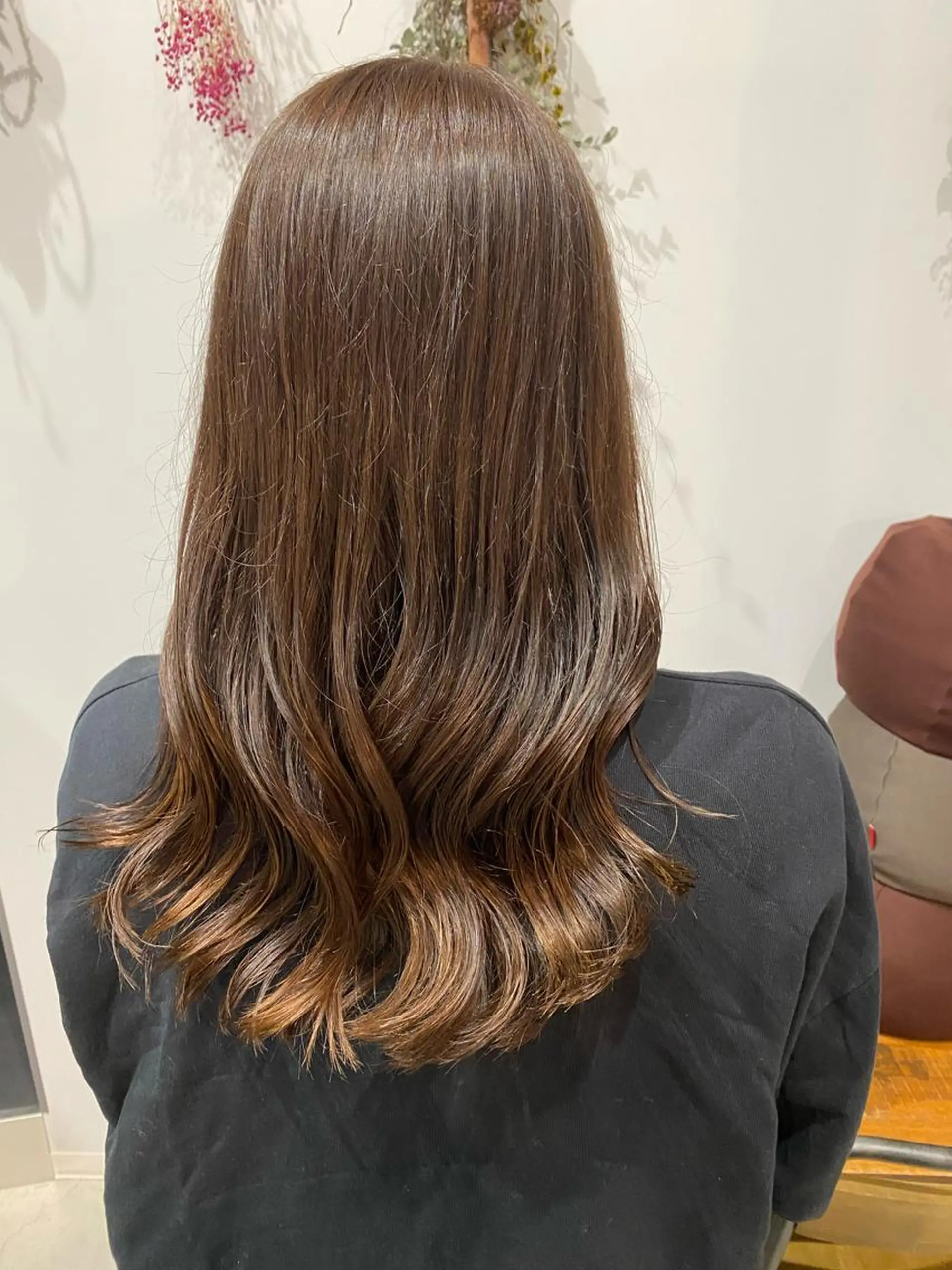 ロング Linda　Hiro所属・坂下 麻梨奈のヘアスタイル