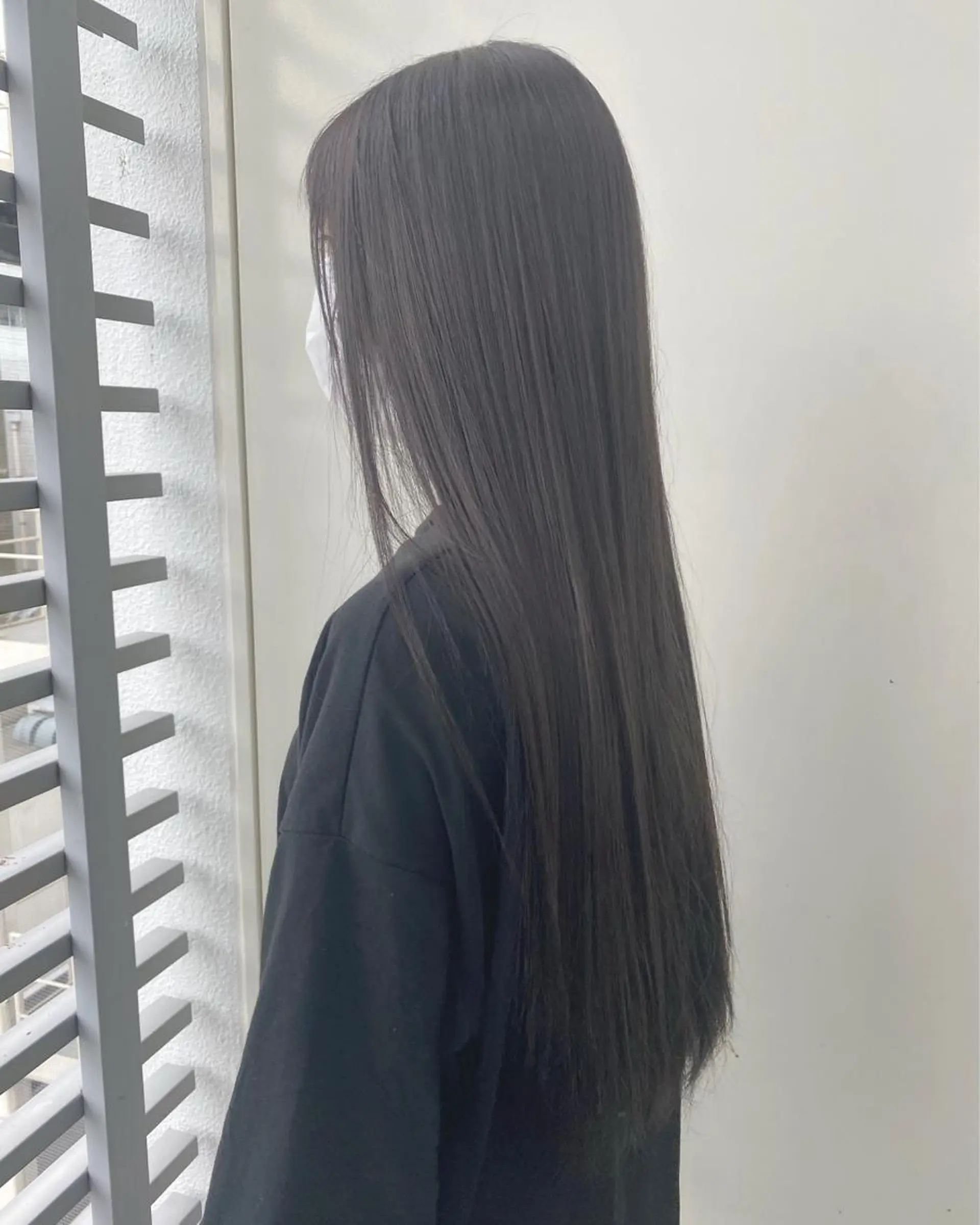 ロング カラー 韓国ヘア顔周りカット 艶髪ベージュtamaのヘアスタイル