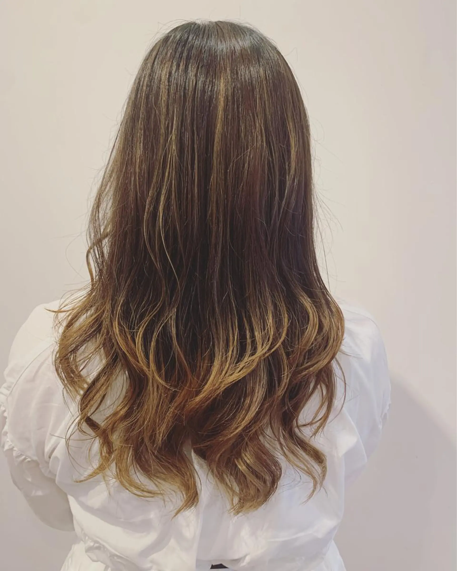 セミロング カラー カット ヘアカラー トリートメント 多田 彩香のヘアスタイル