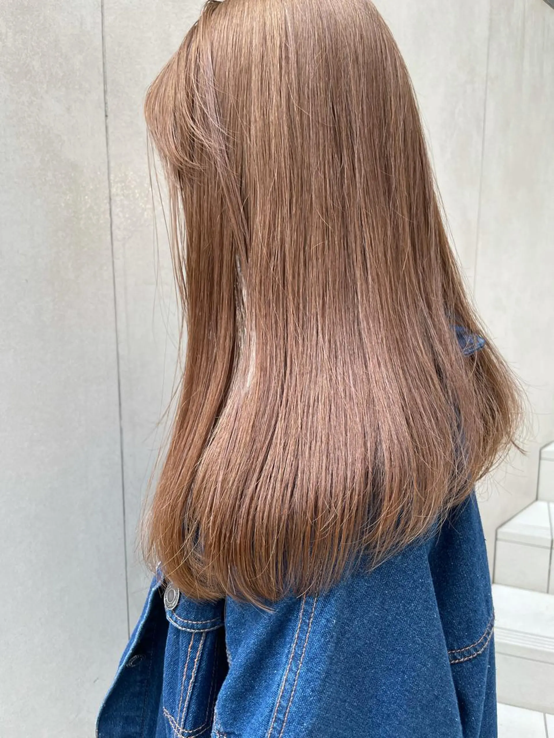 セミロング カラー カット ヘアカラー トリートメント ケアブリーチ/ エクステ/レイヤーのヘアスタイル