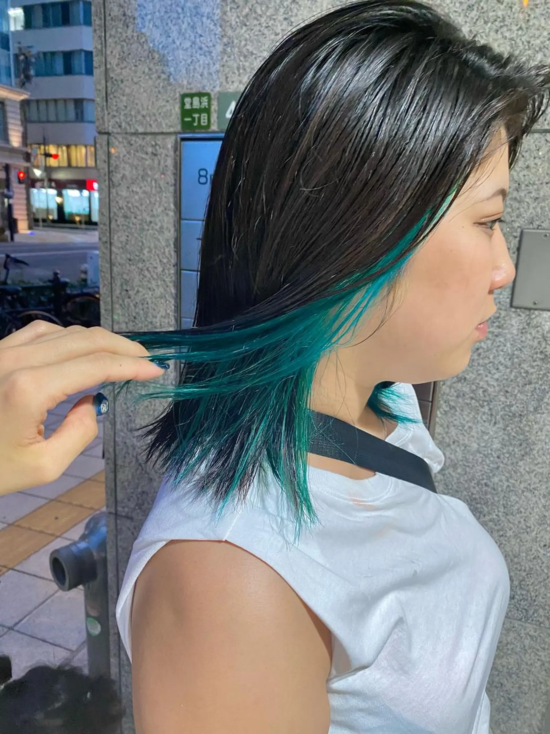 ミディアム カラー カット ヘアカラー トリートメント 梅田ハイトーン チダ ヒナノのヘアスタイル