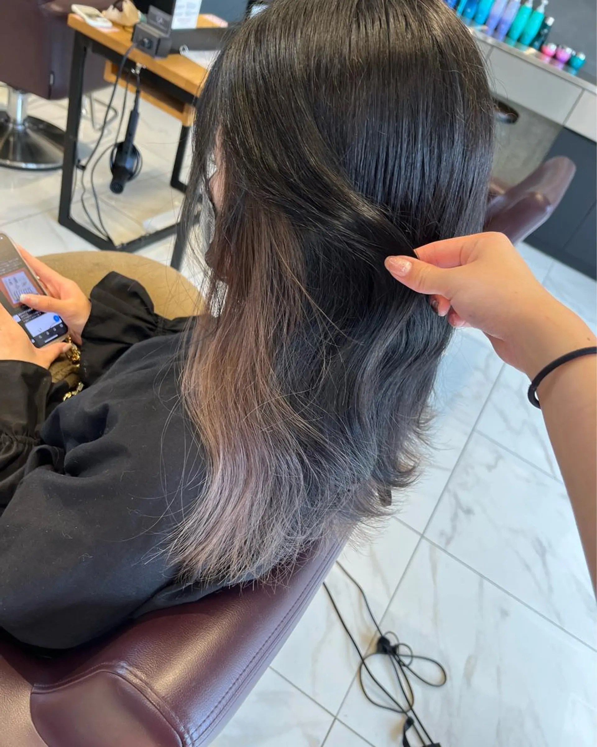 カラー インナーカラー りおな/エクステ /ミルクティーカラーのヘアスタイル