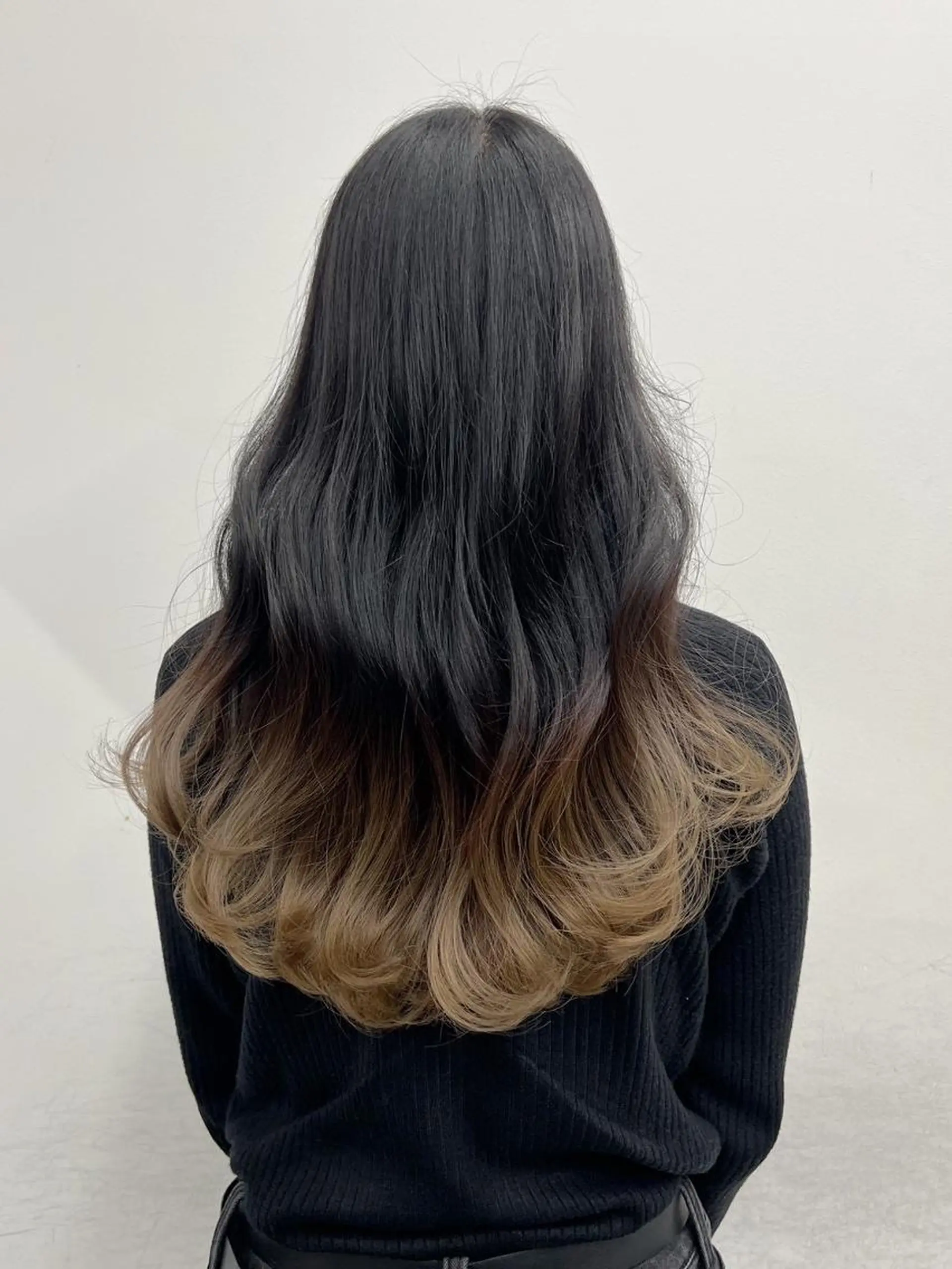 カラー ロング アディクシーカラー アッシュ ブルーカラー ダークアッシュ グレージュ 【公式】amble luxe池袋東口🩷のヘアスタイル