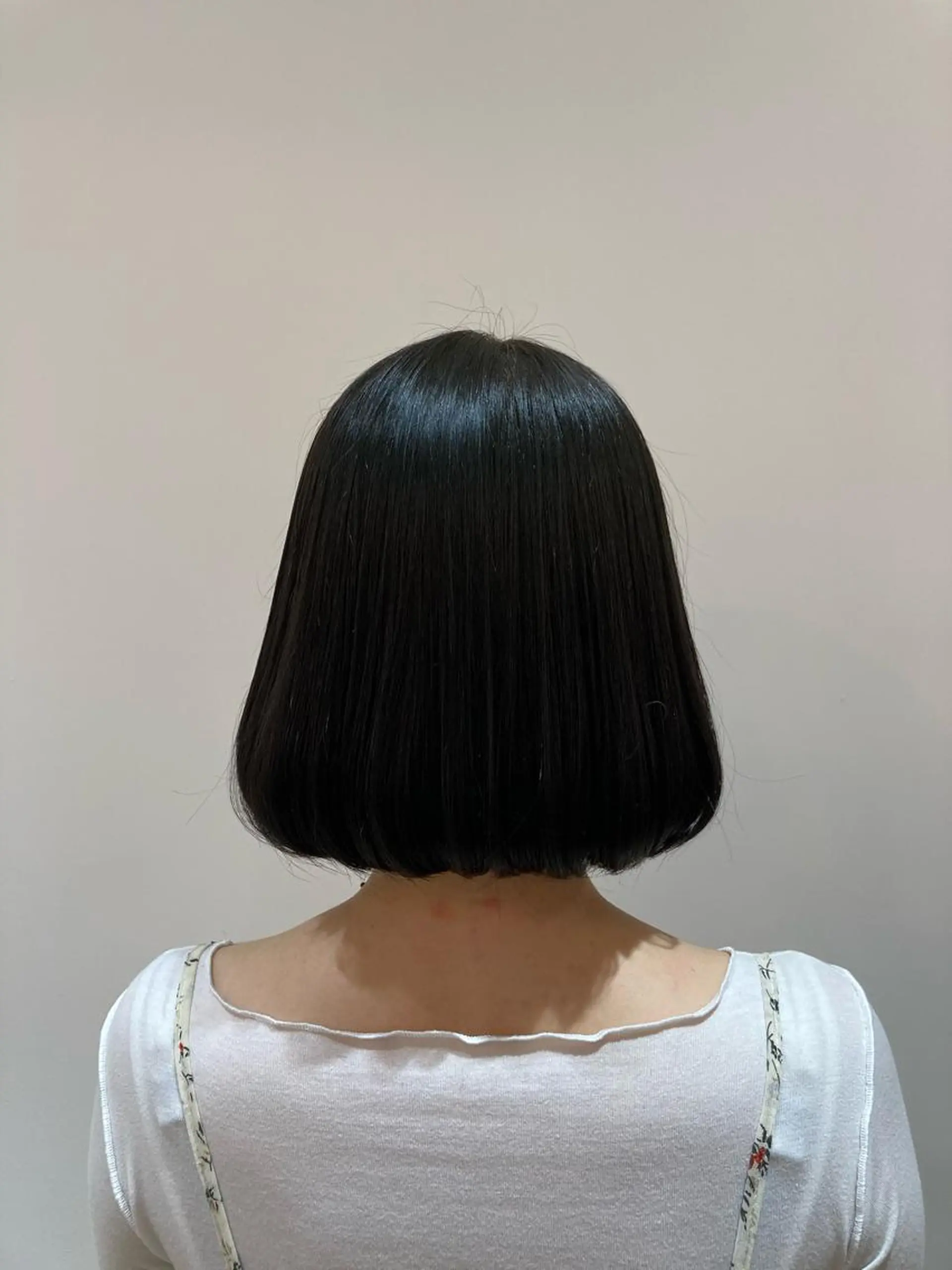 ショート カラー 前田 梨沙のヘアスタイル